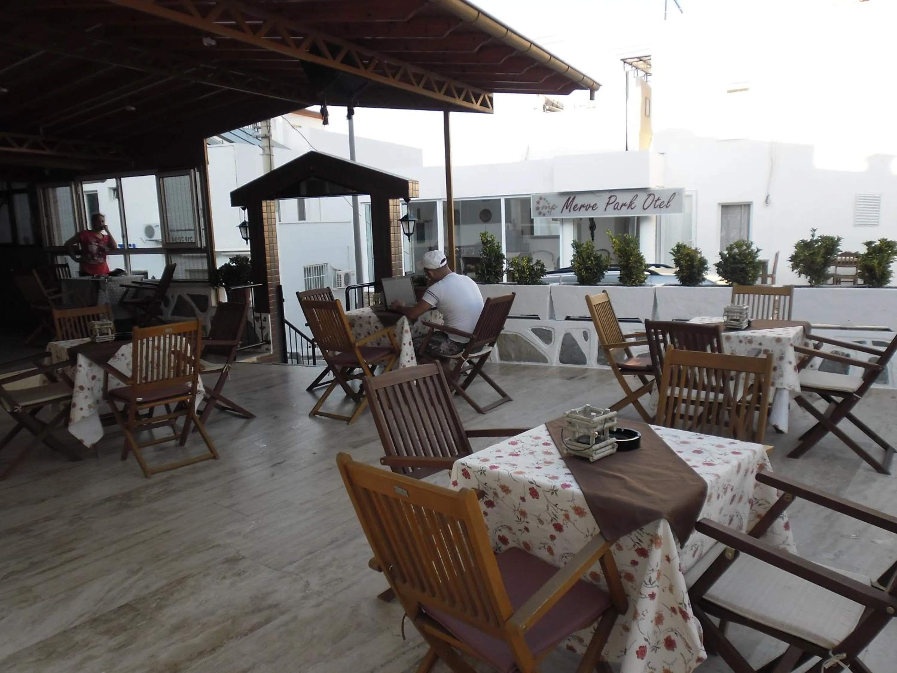 Seating area in Cam Hotel