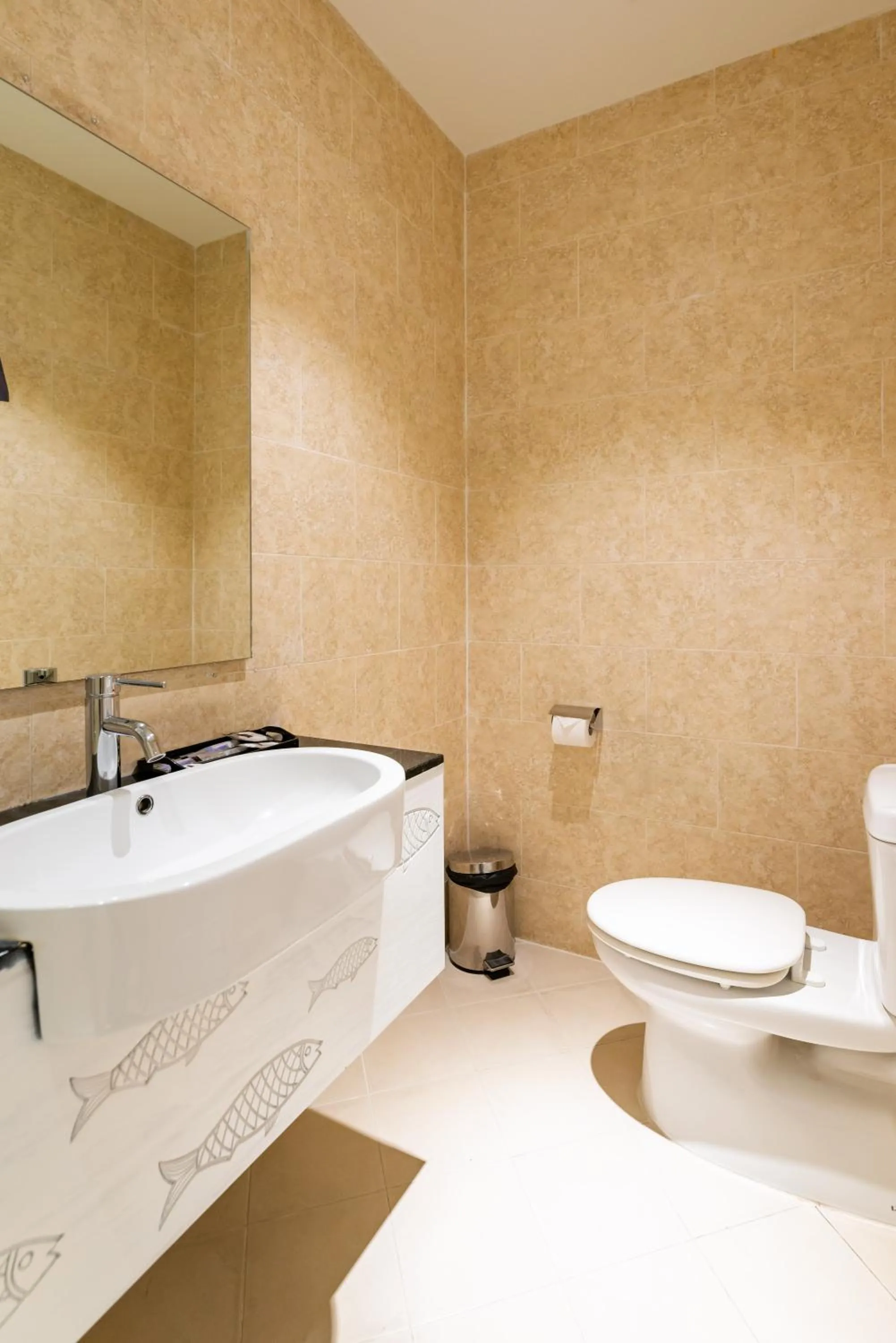 Toilet in Avanti Boutique Hotel