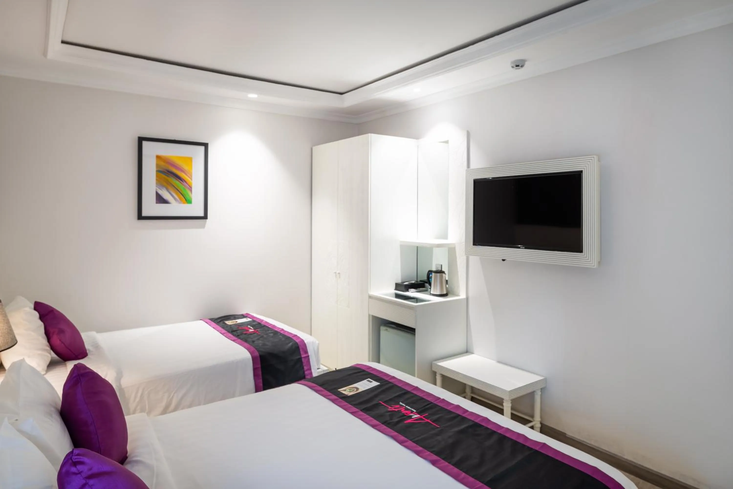 Bed in Avanti Boutique Hotel