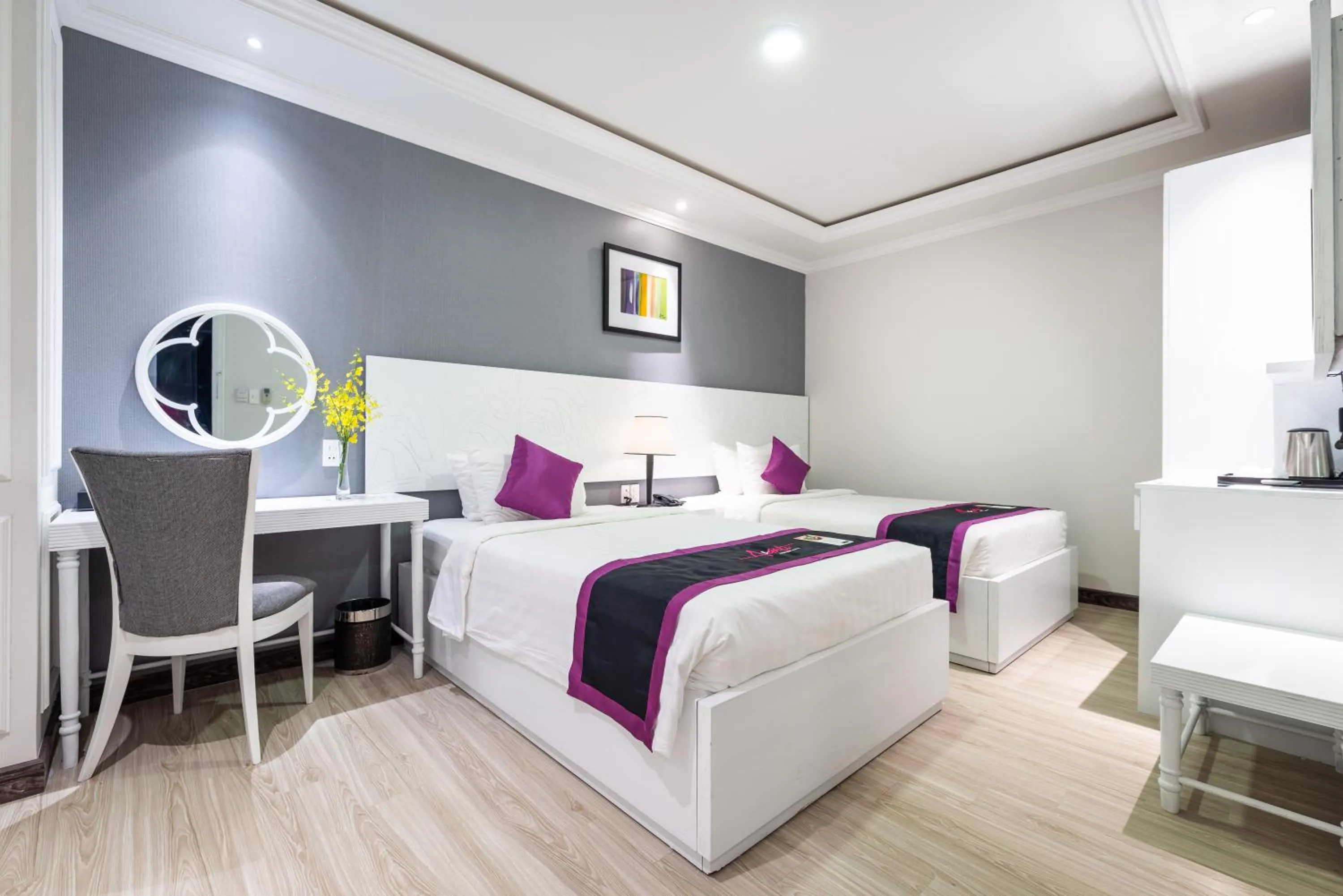 Twin Room - No Window in Avanti Boutique Hotel