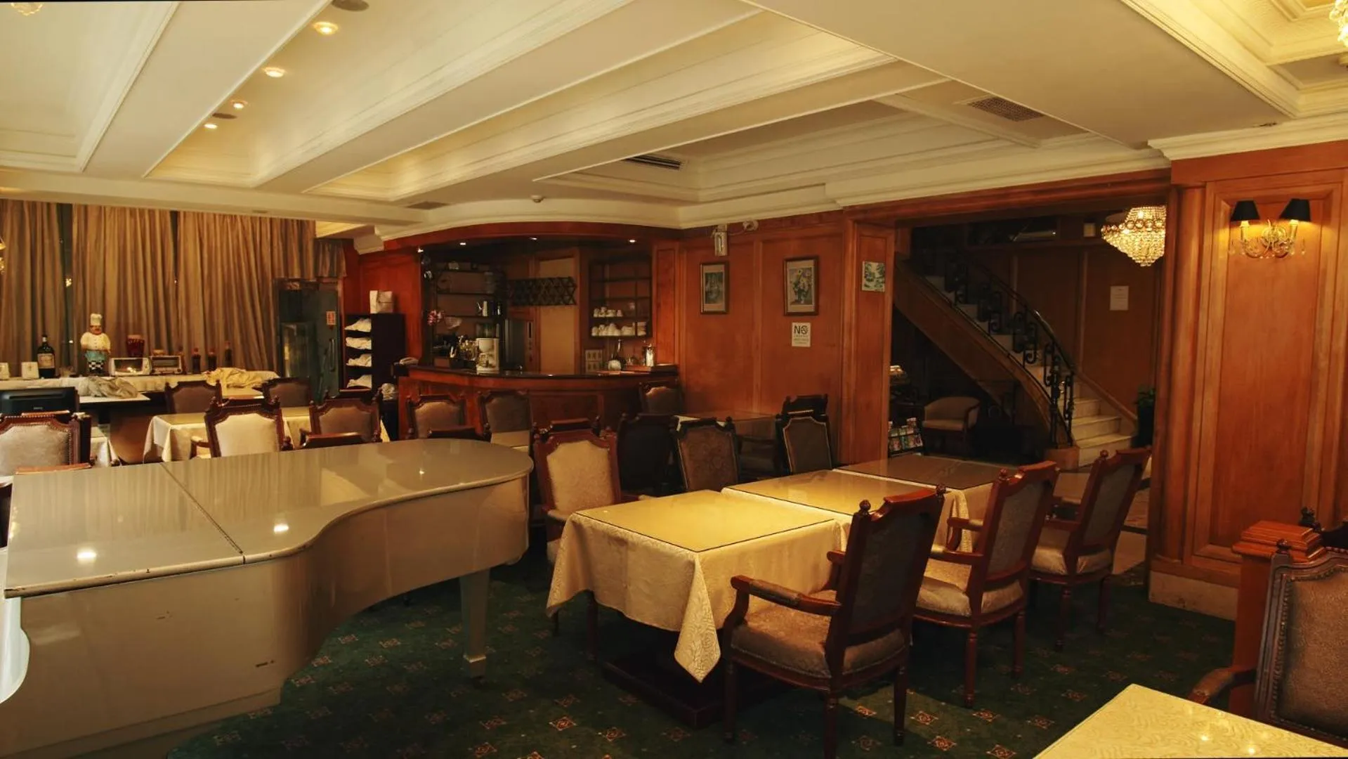 Restaurant/places to eat in Meadow Hotel Taipei