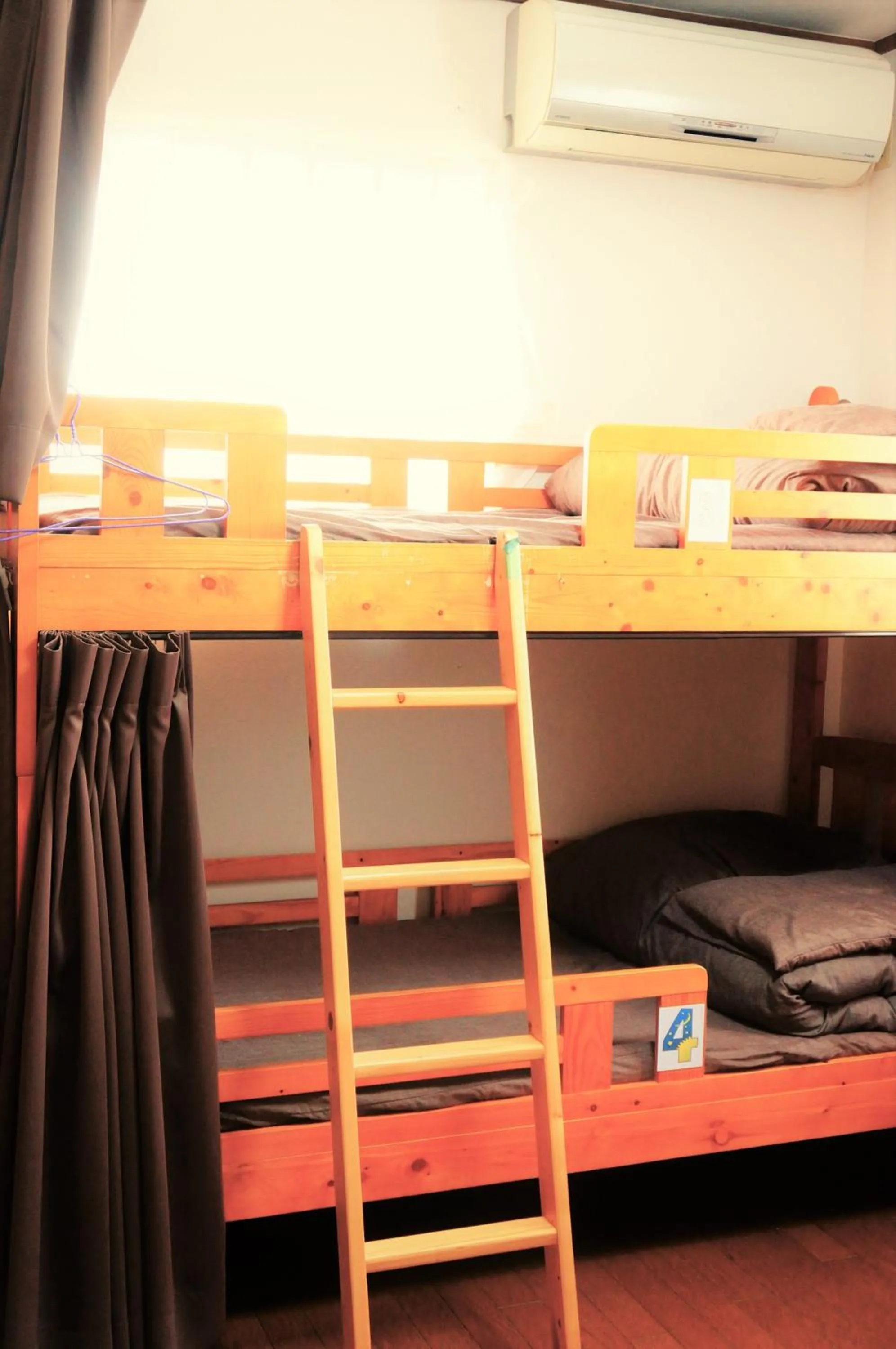 bunk bed, Bed in Osaka Tomato Guesthouse