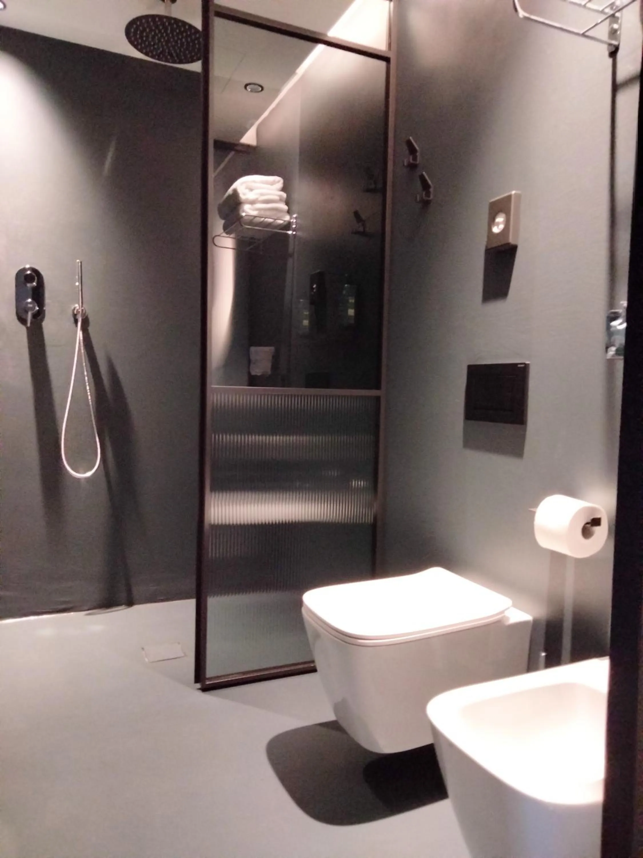 Shower in Hotel Ristorante Al Caminetto WorldHotels Crafted Adults Only