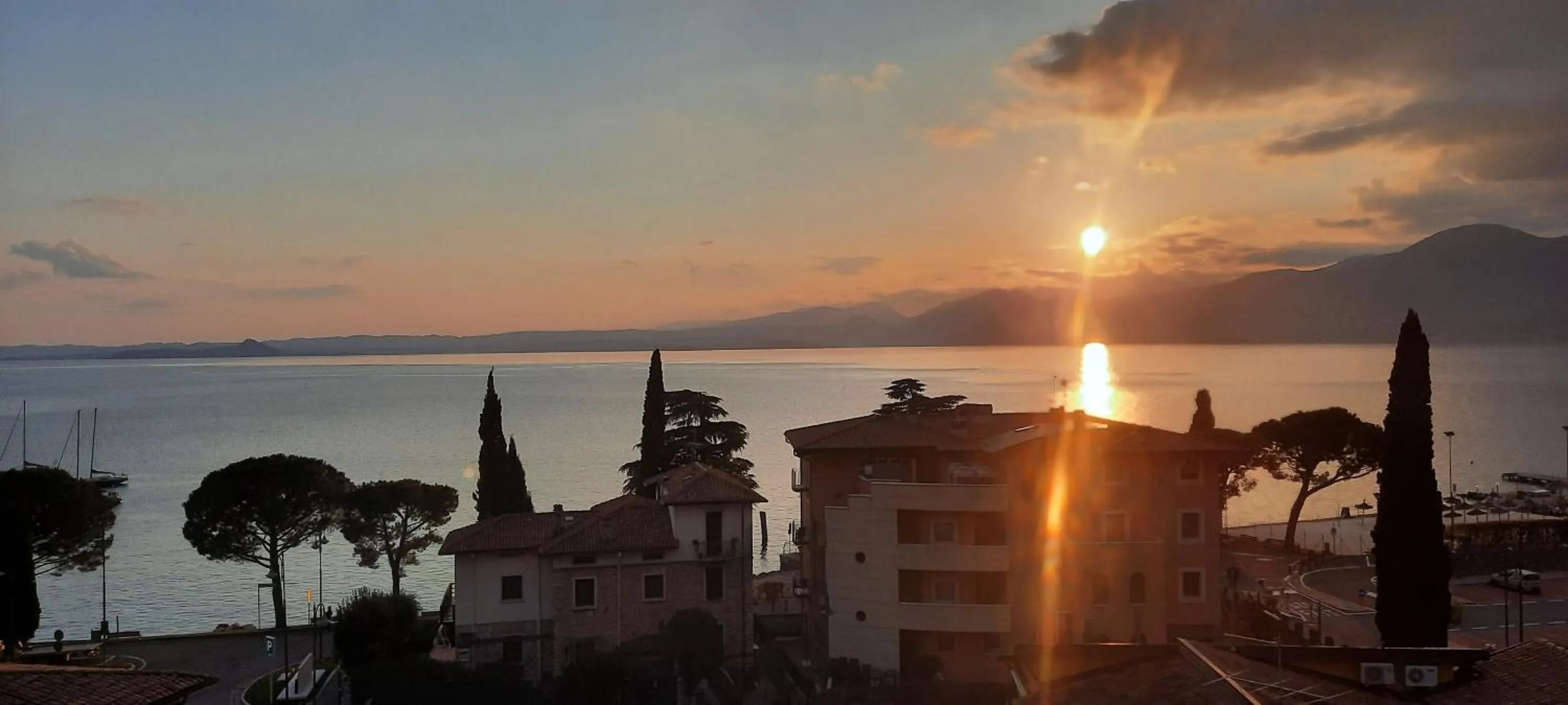 Restaurant/places to eat in Hotel Ristorante Al Caminetto WorldHotels Crafted Adults Only