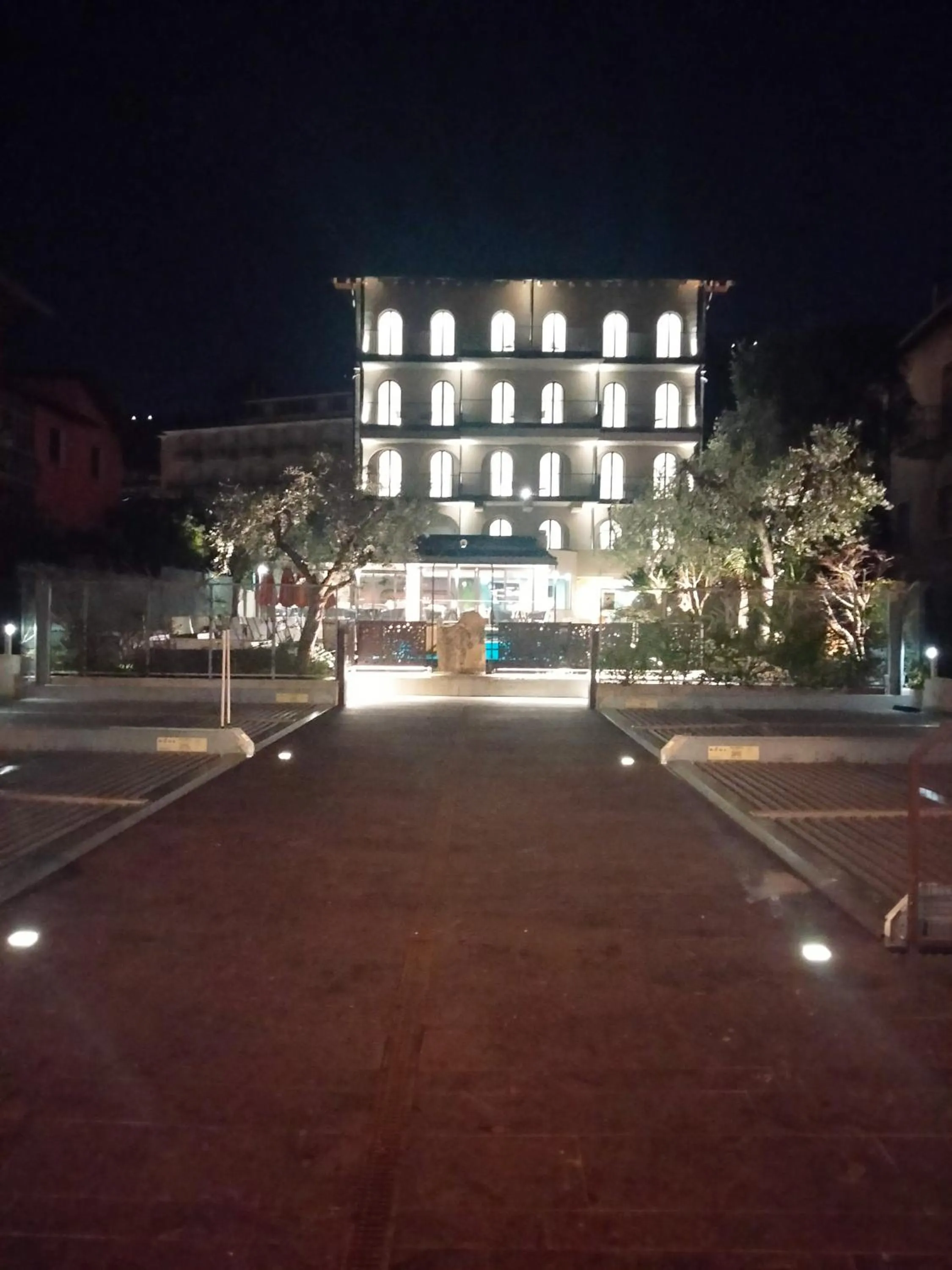 Property building in Hotel Ristorante Al Caminetto WorldHotels Crafted Adults Only