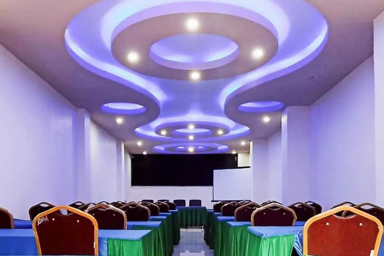 Property building in RedDoorz Plus at Hotel Lestari Karema Mamuju