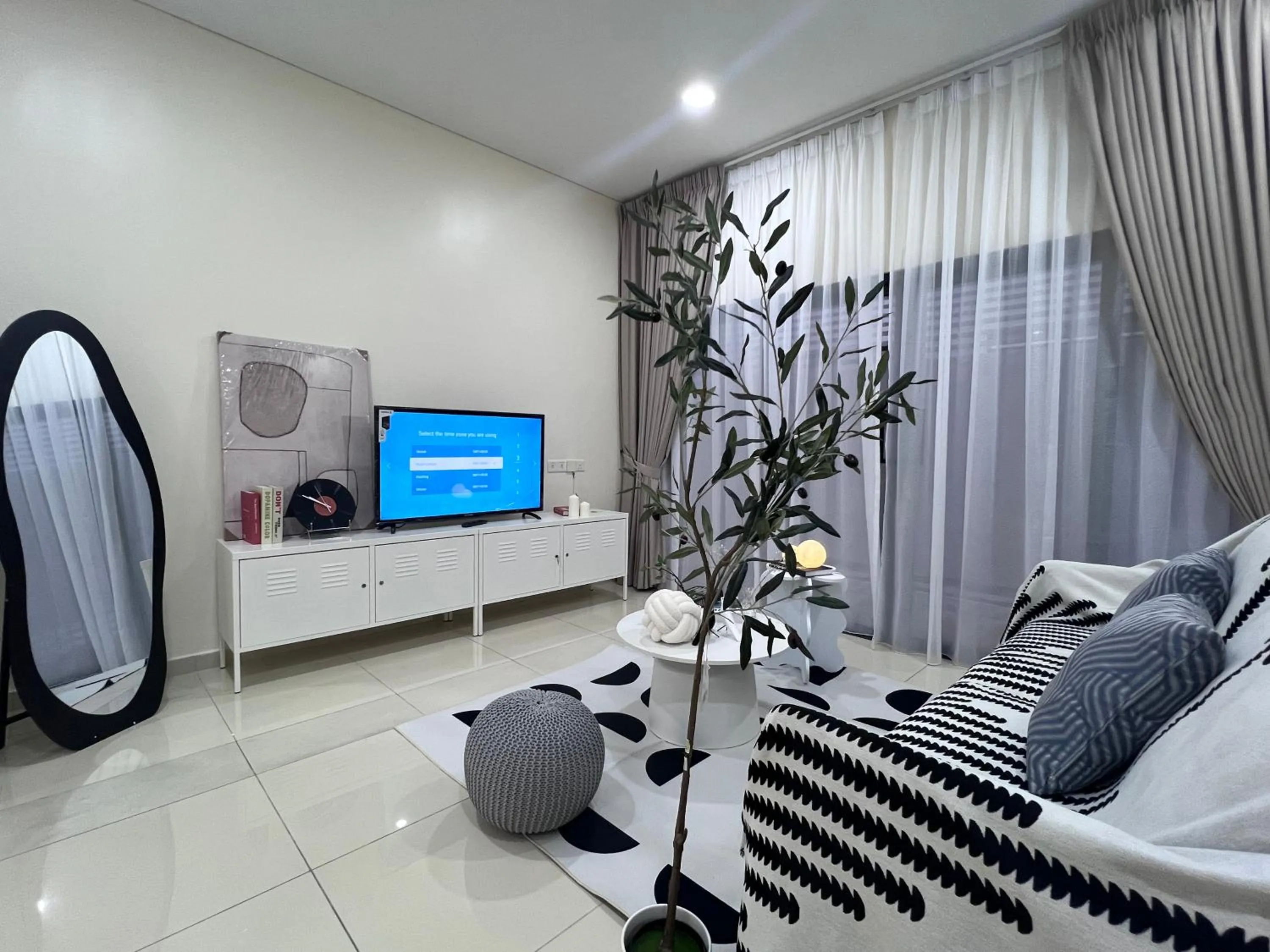 TV and multimedia in Plaza Arkadia Desa Parkcity by KLhomesweet