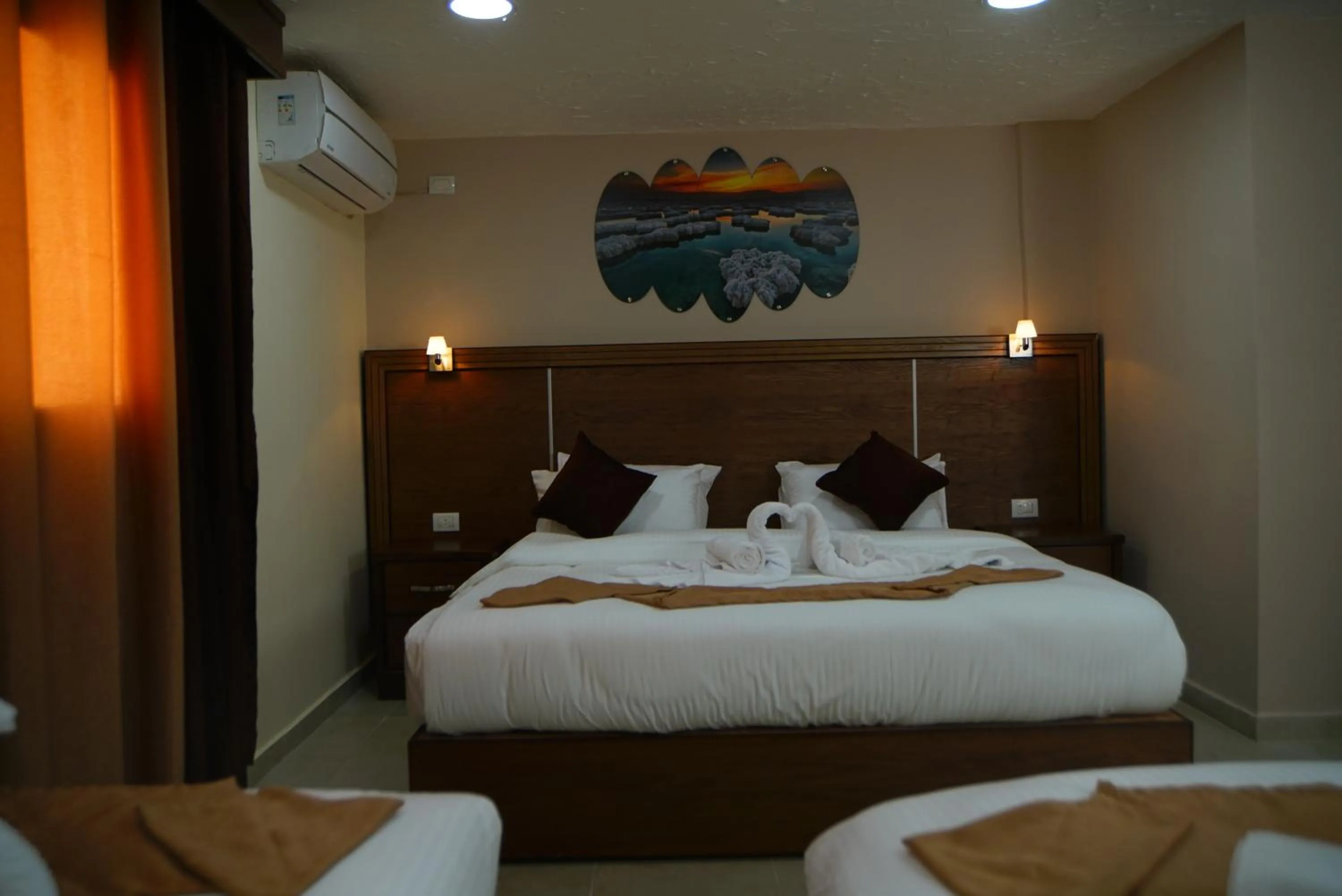Photo of the whole room, Bed in Petra Aretas Hotel