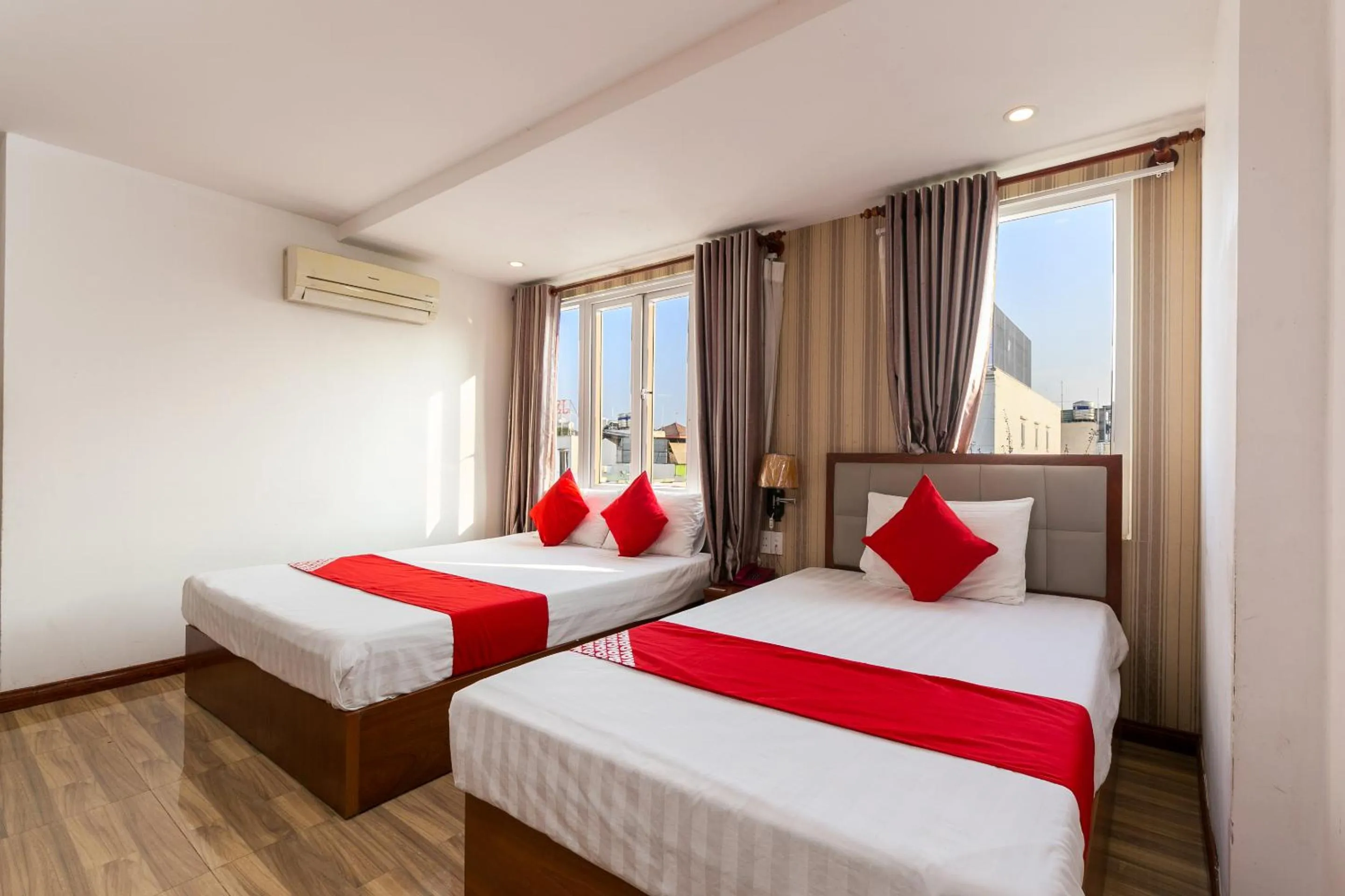 Photo of the whole room, Bed in Hung Phat Hotel - Trung Son