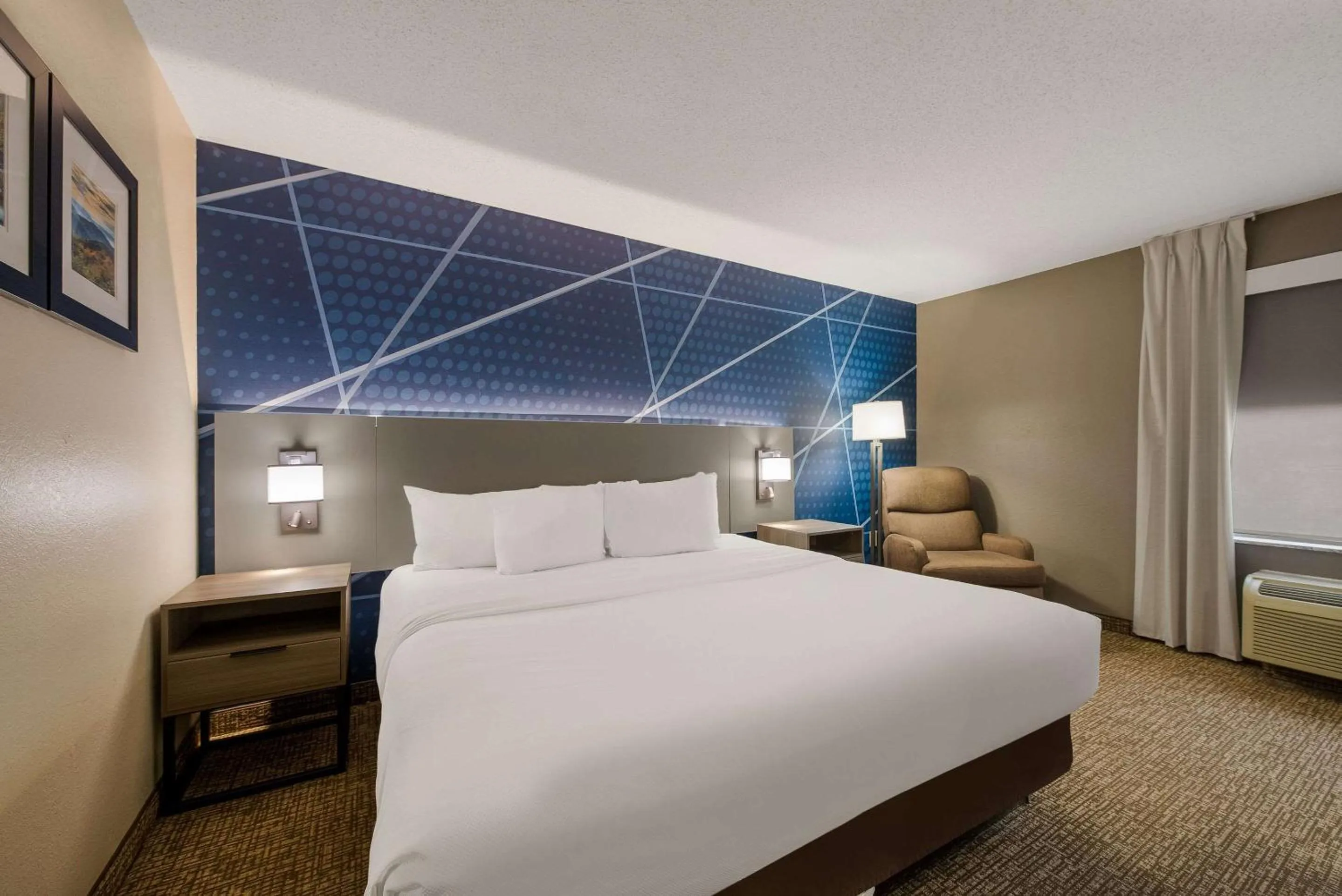 Bedroom, Bed in Comfort Inn Fayetteville I-95