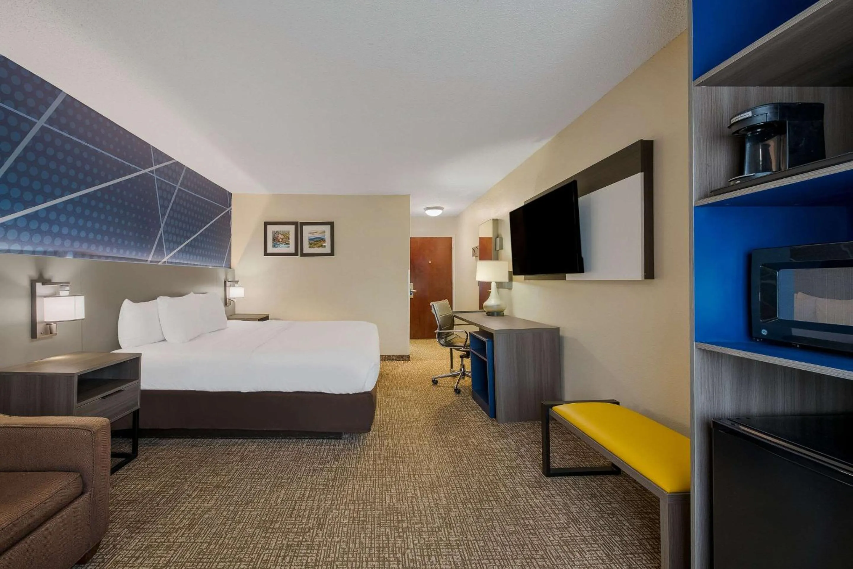 Bedroom, Bed in Comfort Inn Fayetteville I-95