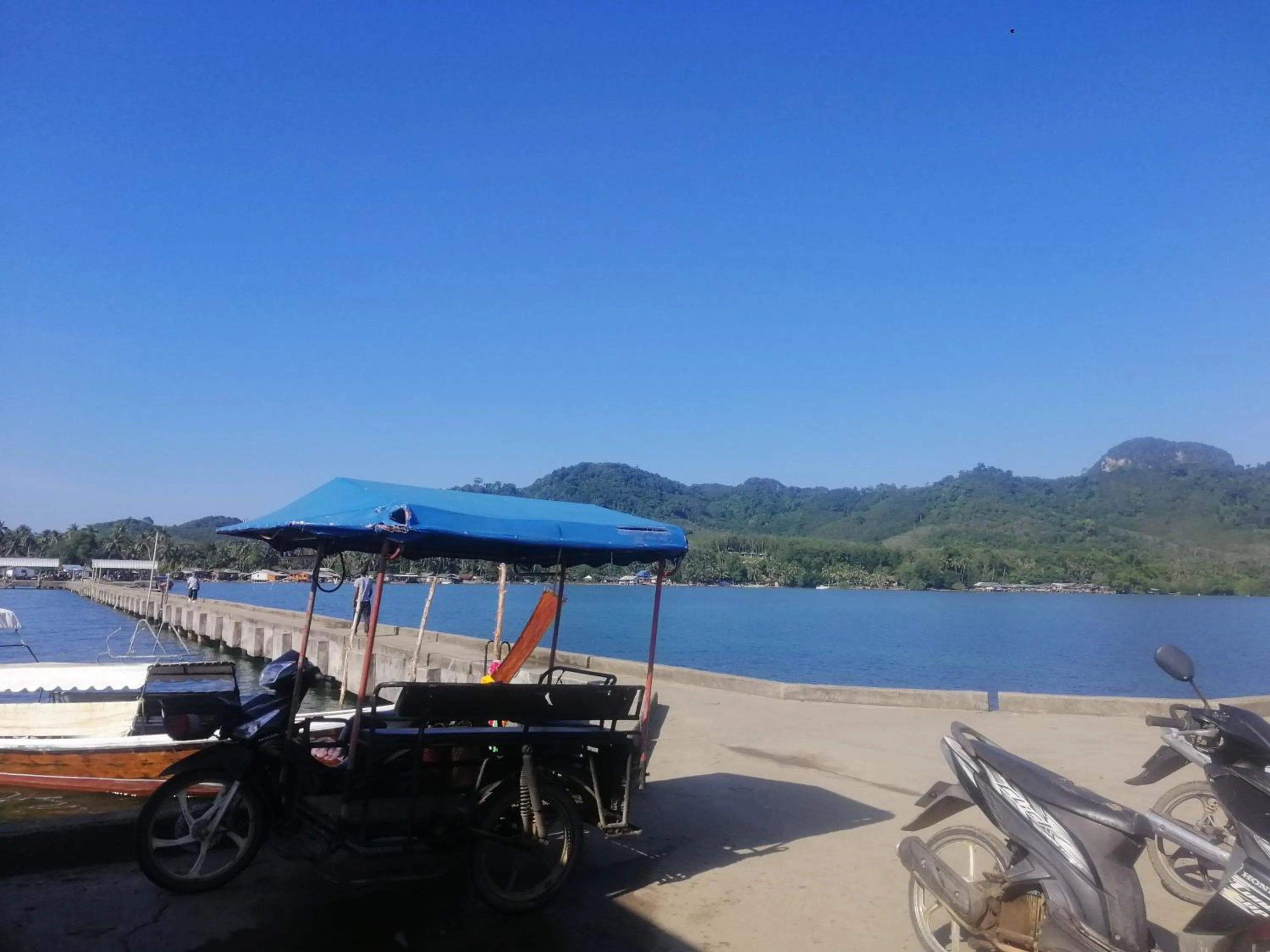 Nearby landmark in Mookboonchu Guesthouse ,Kohmook Trang