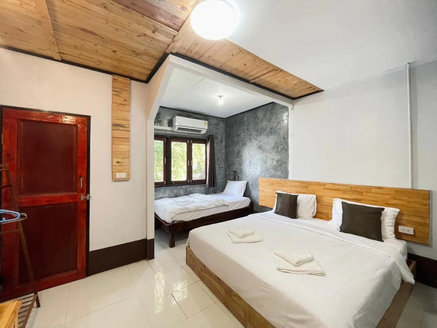 Bed in Mookboonchu Guesthouse ,Kohmook Trang