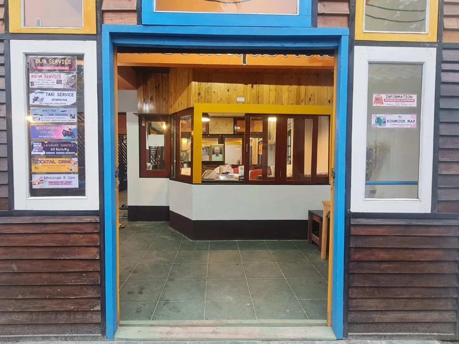 Property building in Mookboonchu Guesthouse ,Kohmook Trang