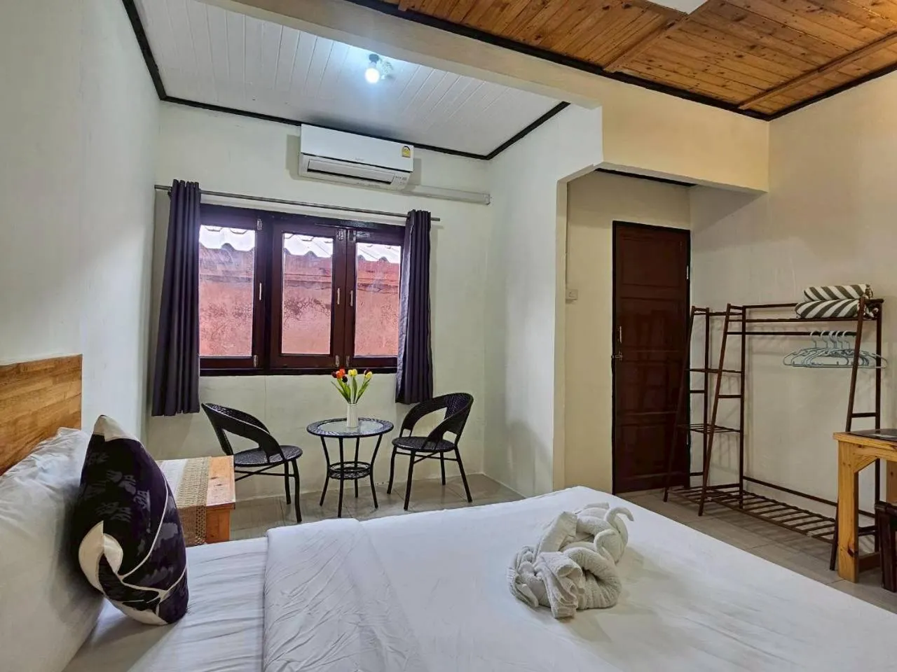 air conditioner, Bed in Mookboonchu Guesthouse ,Kohmook Trang