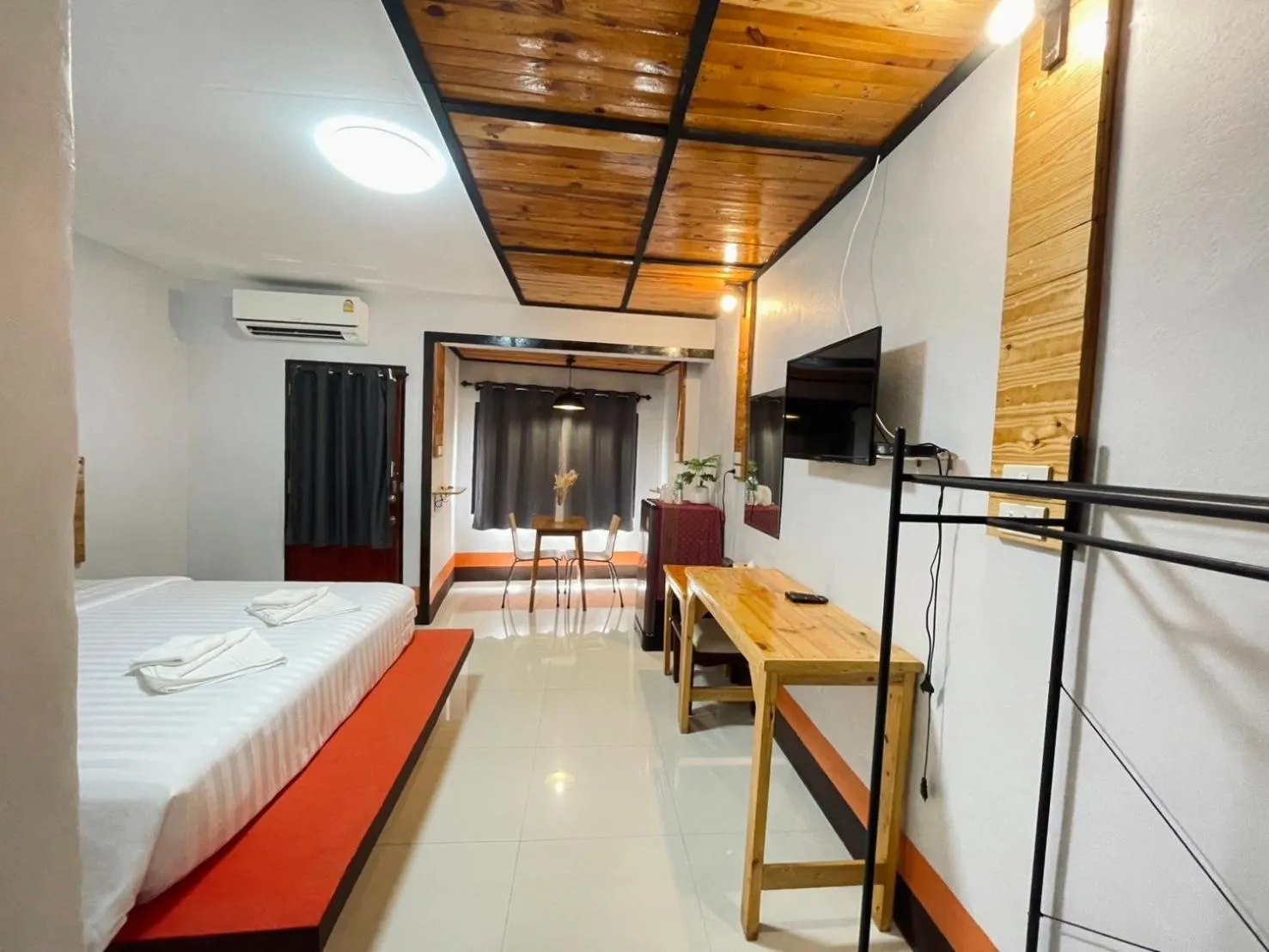 Bed in Mookboonchu Guesthouse ,Kohmook Trang