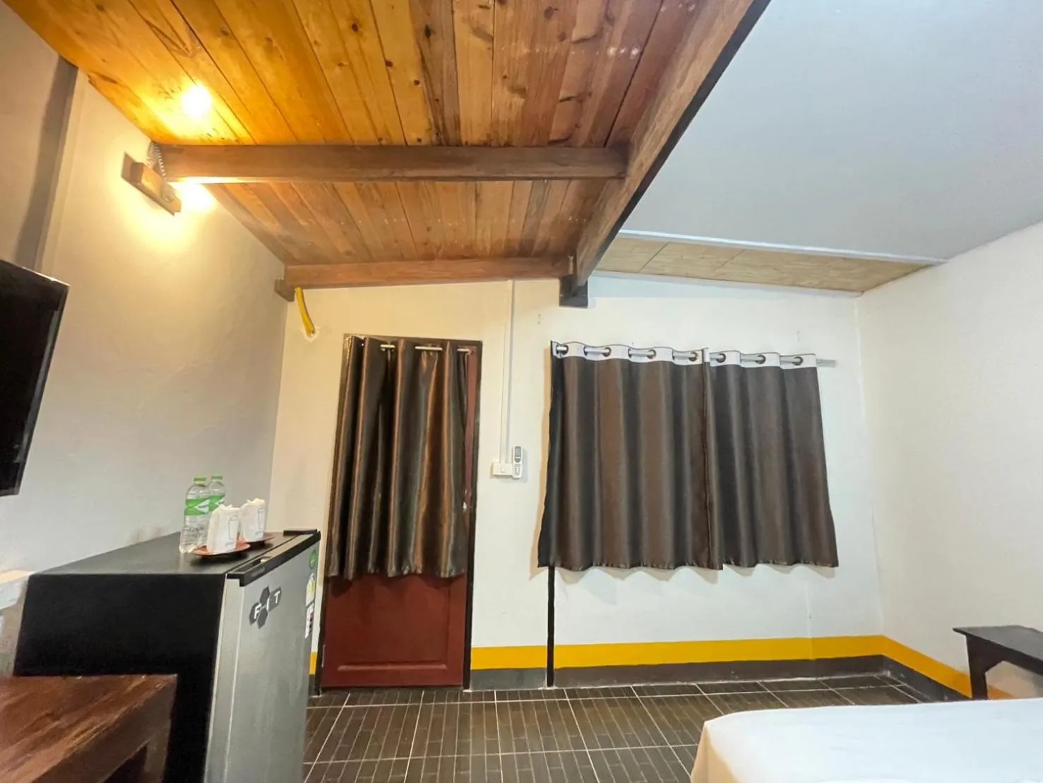 Bed in Mookboonchu Guesthouse ,Kohmook Trang