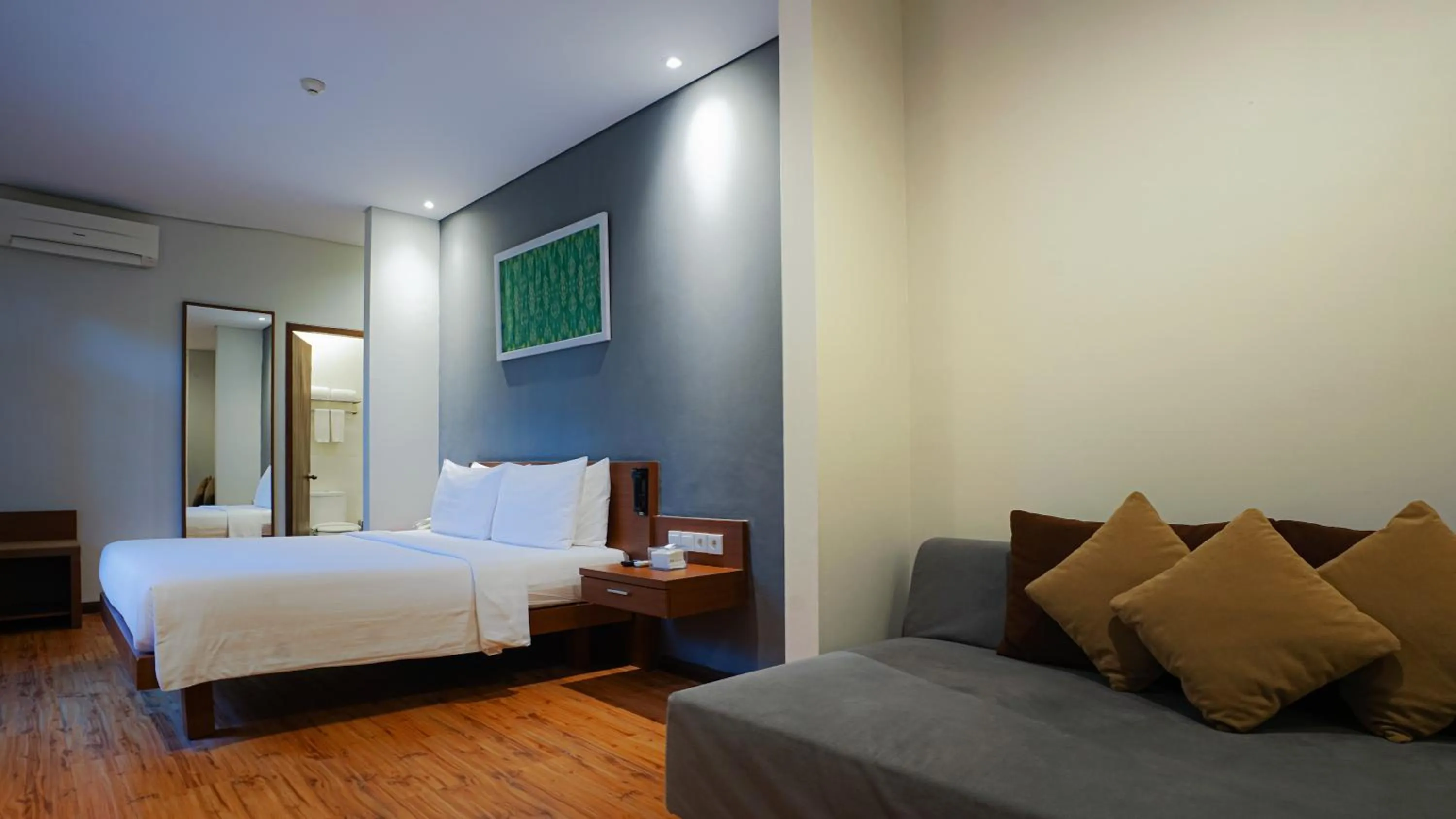 Bed in Grand Whiz Hotel Nusa Dua Bali