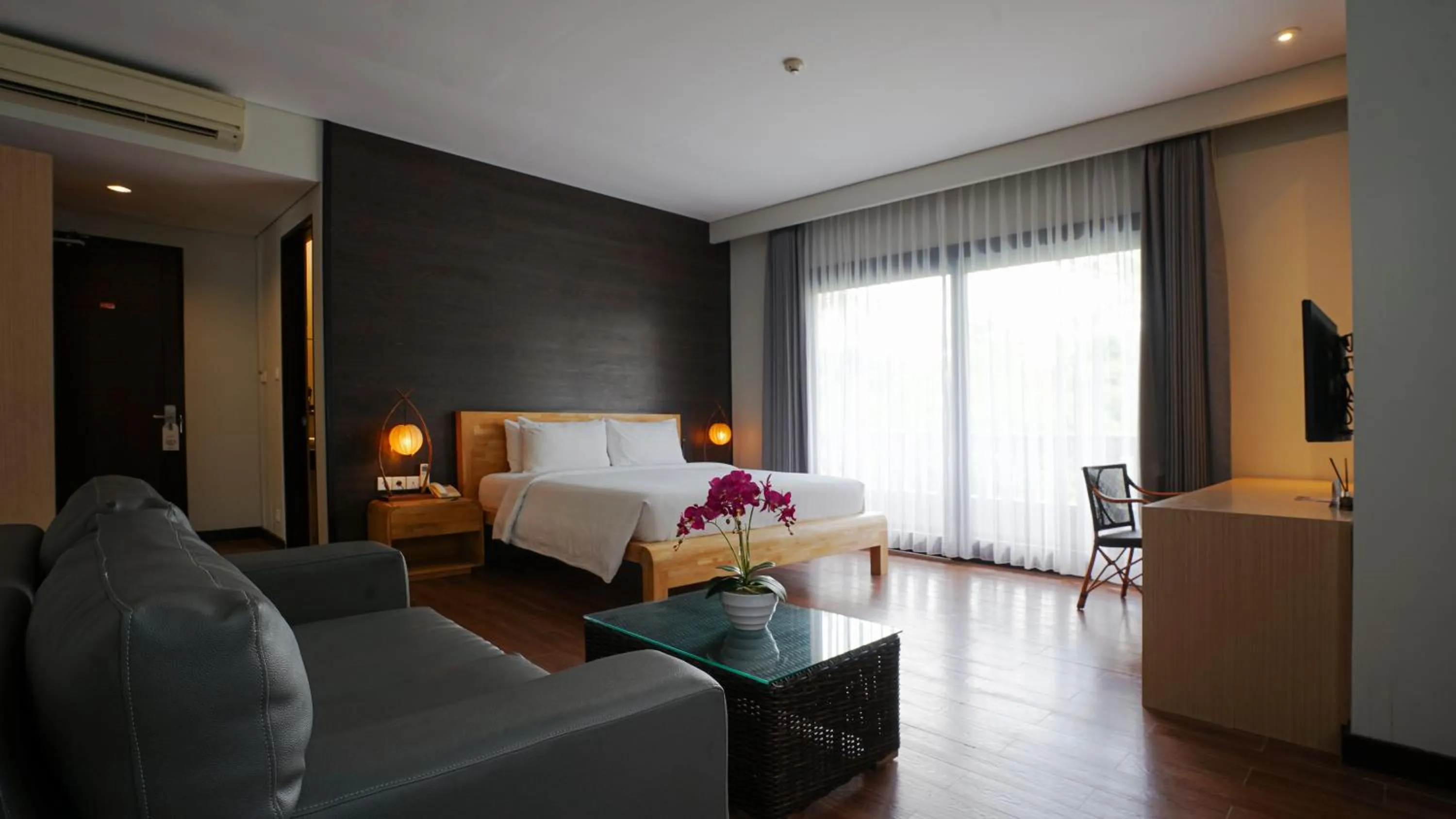 Bed in Grand Whiz Hotel Nusa Dua Bali