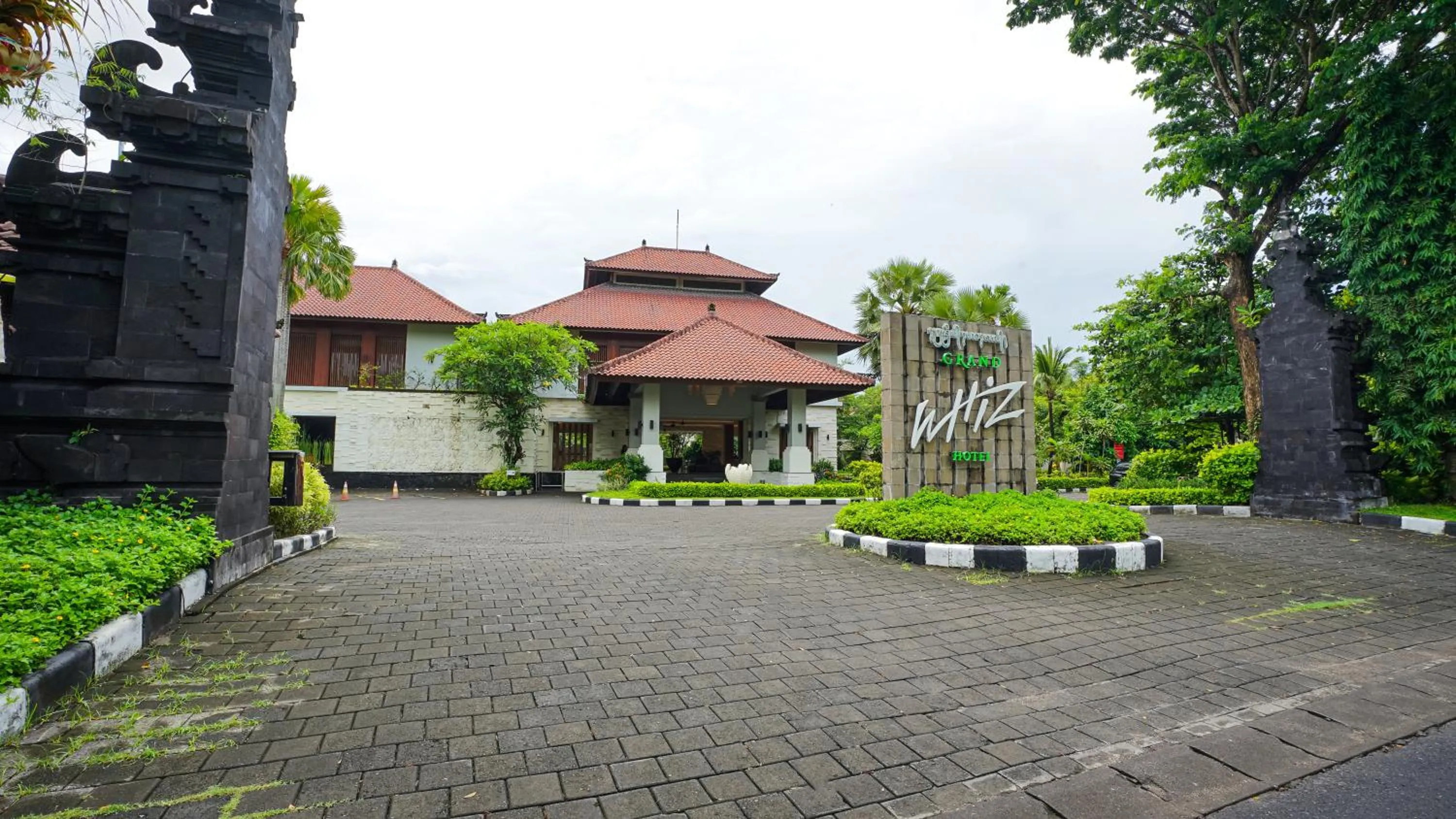 Grand Whiz Hotel Nusa Dua Bali