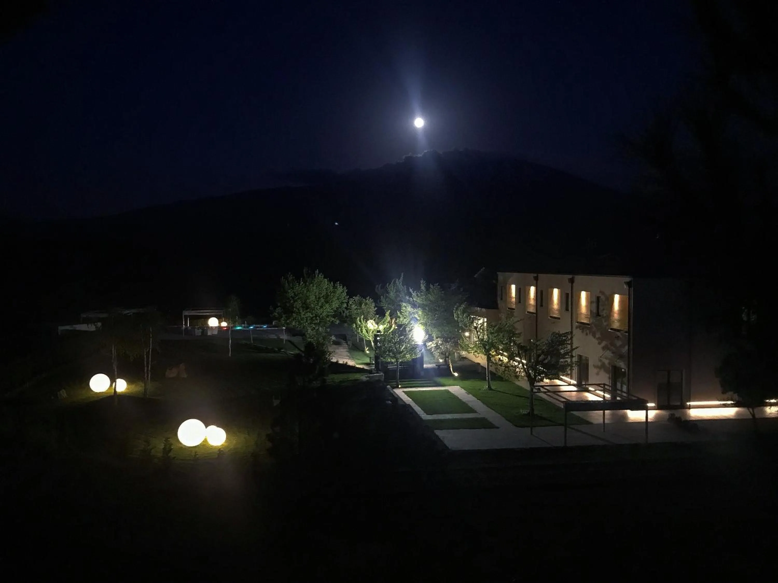 Property building in La Fucina di Vulcano