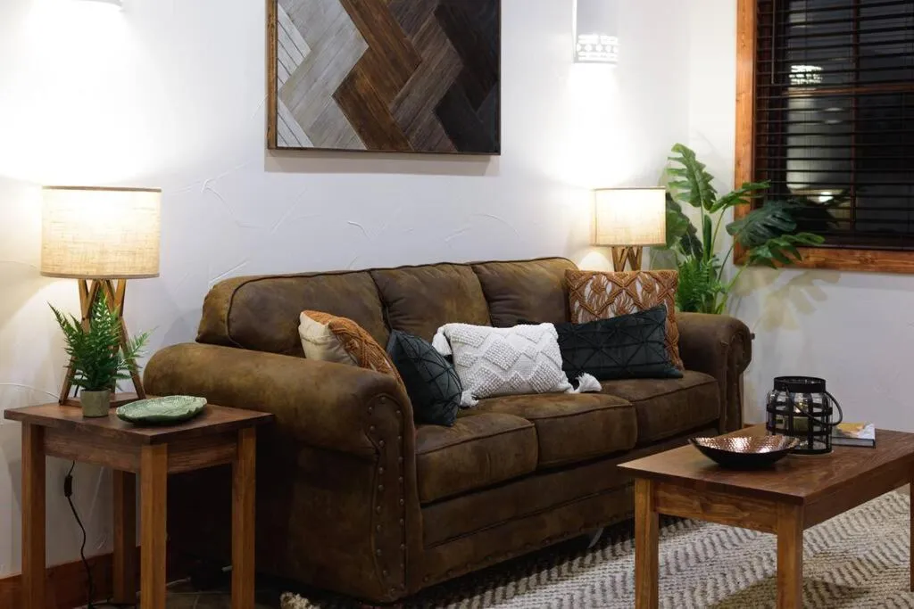 Little Dutch Cabin #3 - 12 min to Magnolia-Baylor