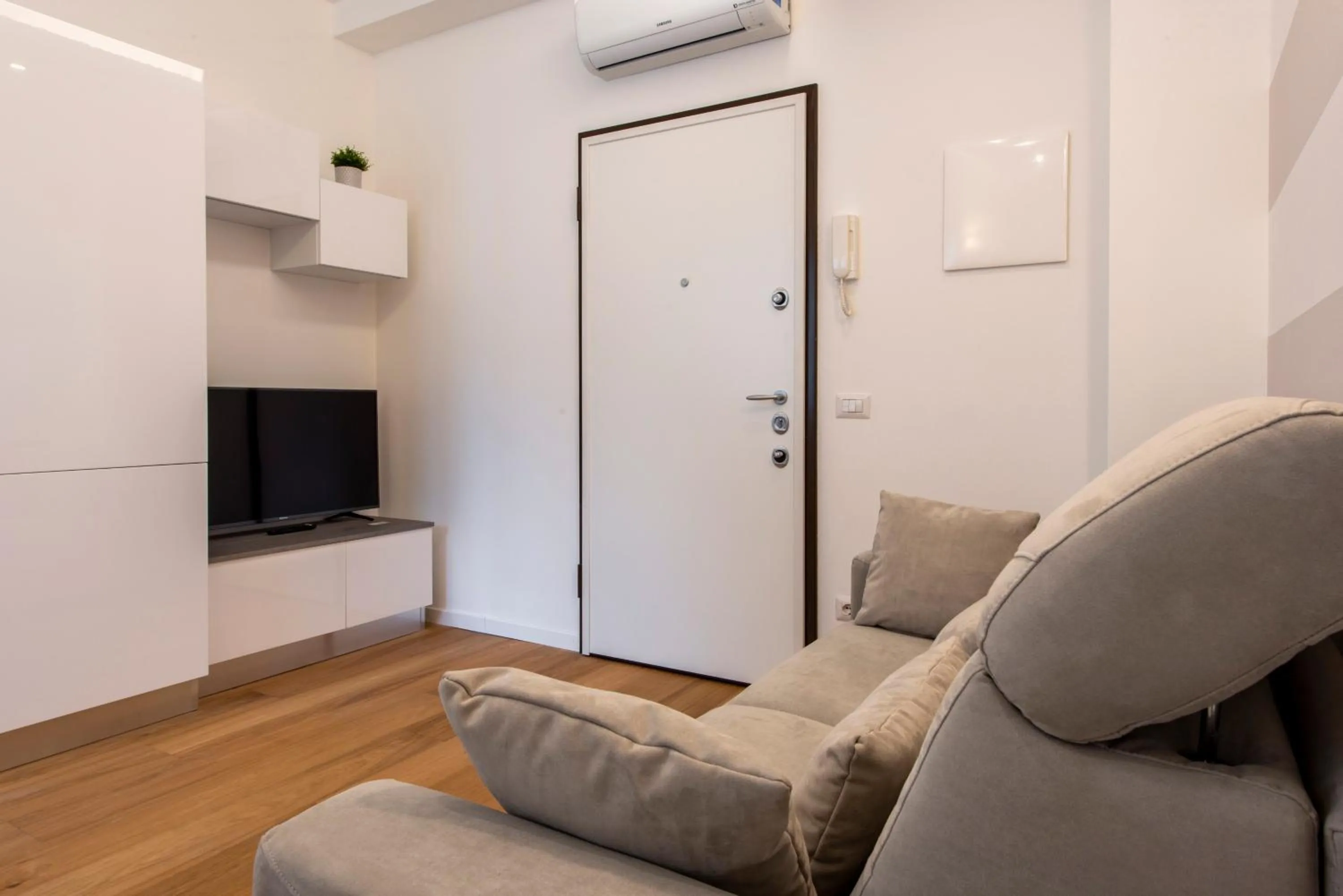 TV and multimedia in BnButler Friuli, 24 - Porta Romana Apartment