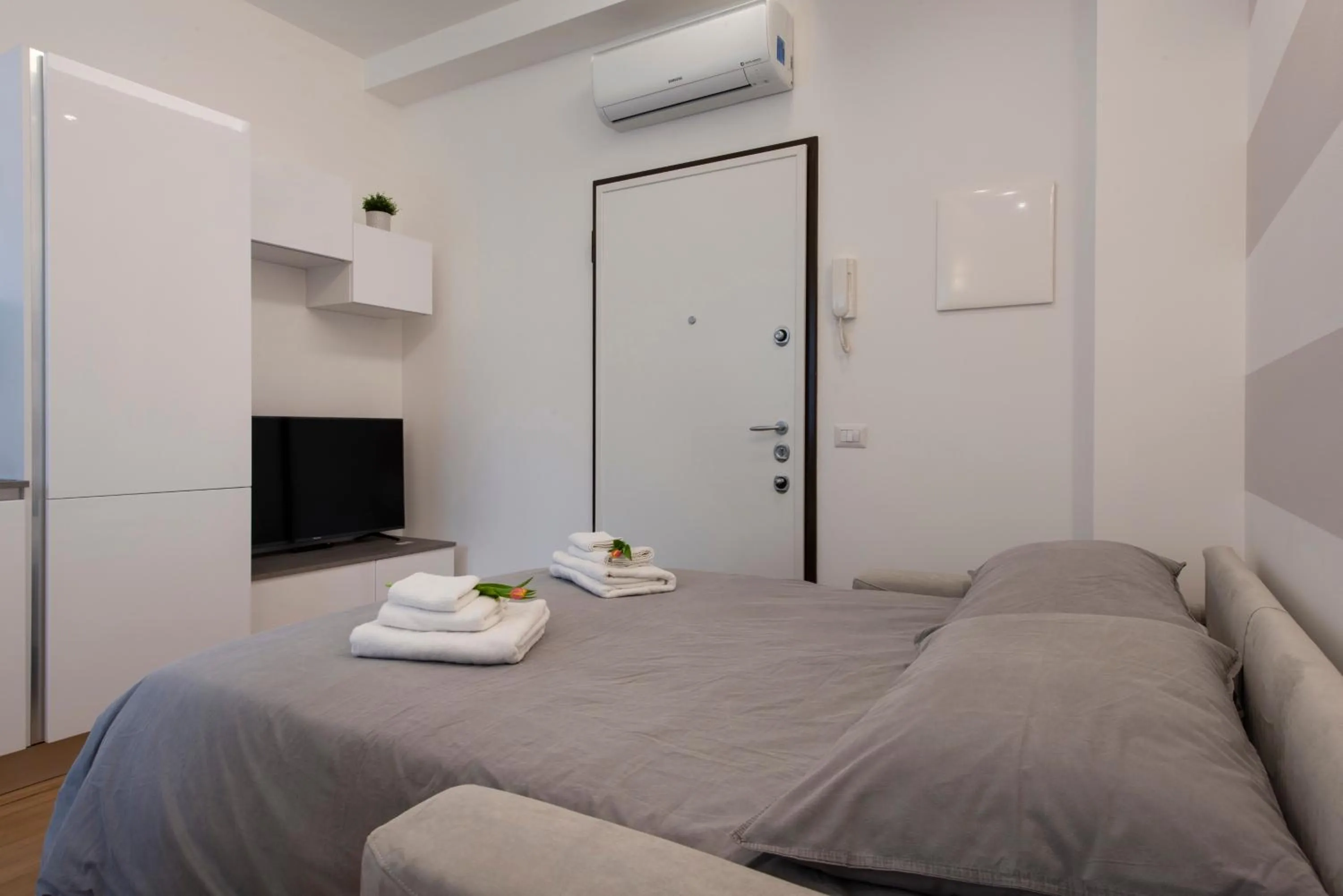 Bed in BnButler Friuli, 24 - Porta Romana Apartment