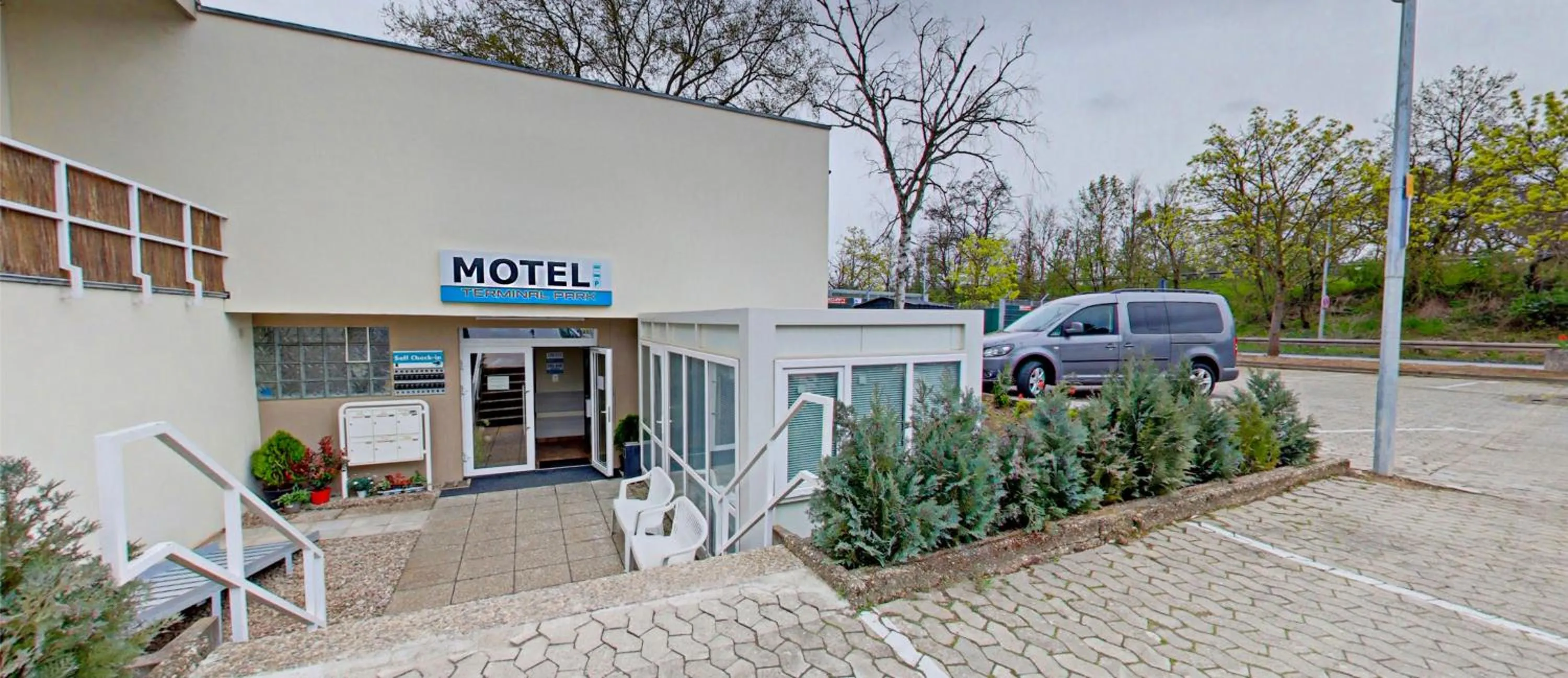 Parking in Terminal Park