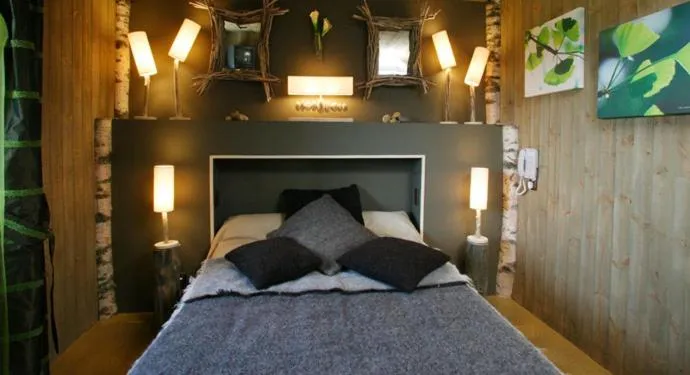 Bed in Hotel Le Rocher Blanc