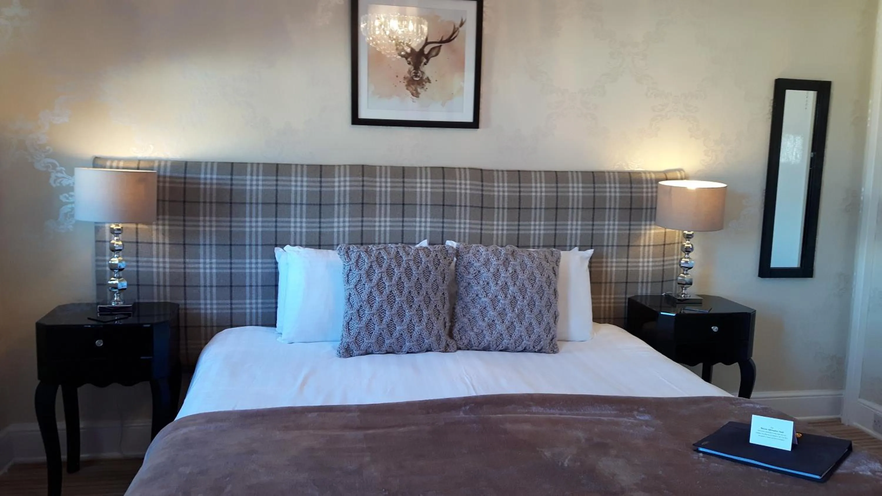 Bedroom, Bed in The Ambassador Townhouse