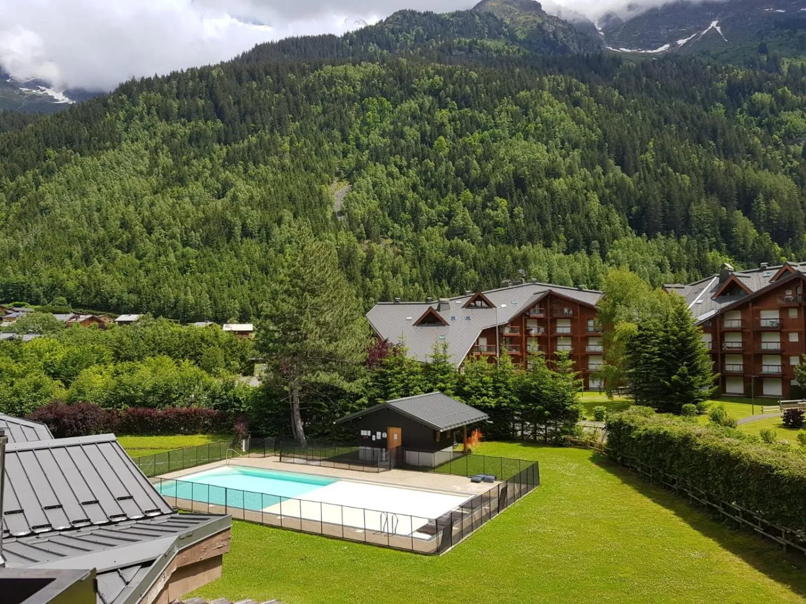 Pool view in Chalet-Hôtel La Chemenaz