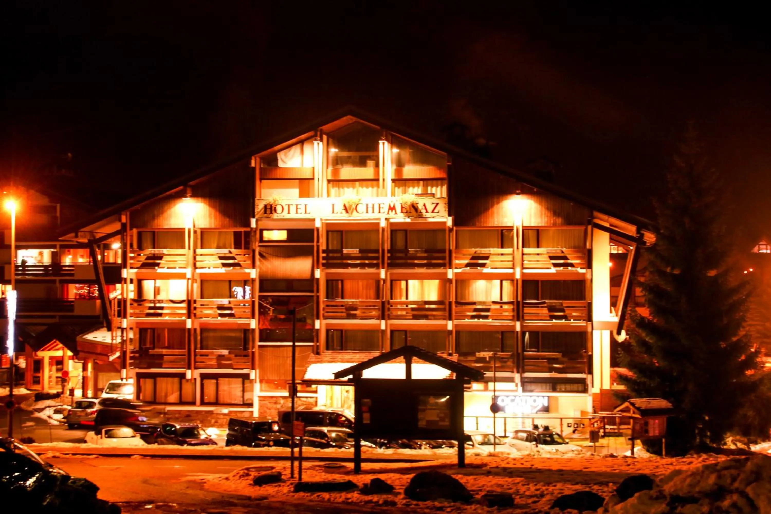 Property building in Chalet-Hôtel La Chemenaz