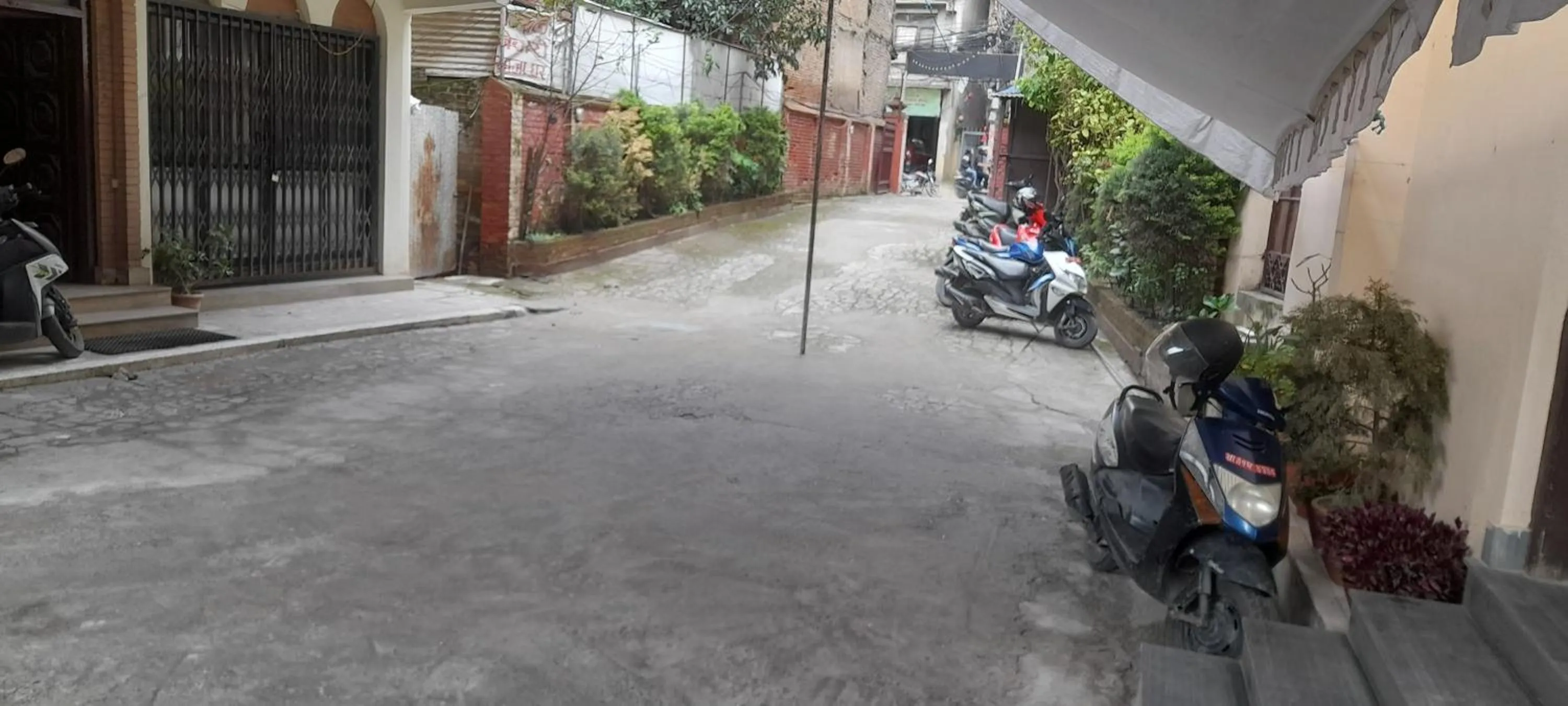 Parking in Hotel Chhimeki