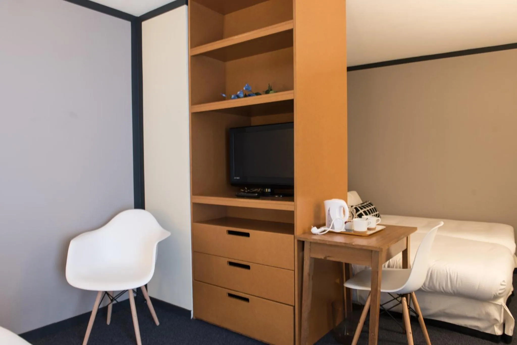 TV and multimedia in Hotel de Jouvence