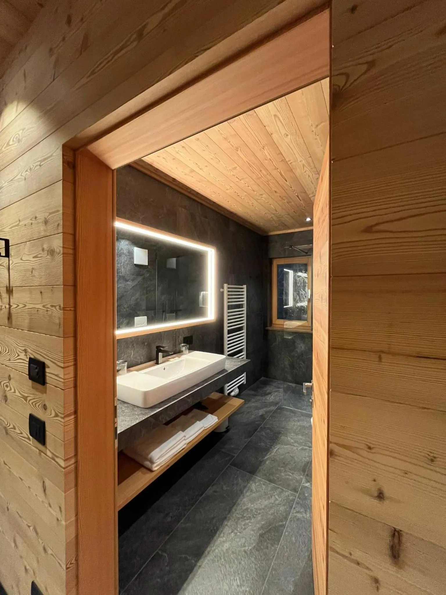 Bathroom, Bed in Chalet Residence Alpinflair