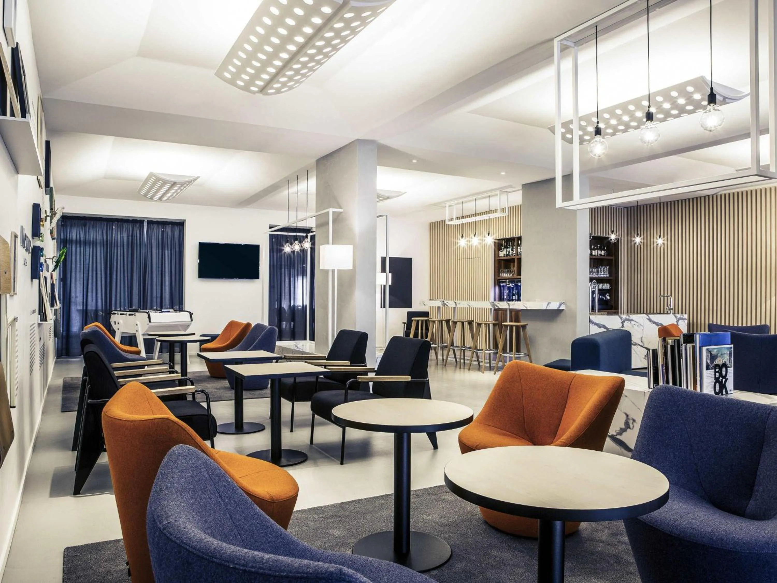 Lounge or bar in Mercure Nancy Centre Gare