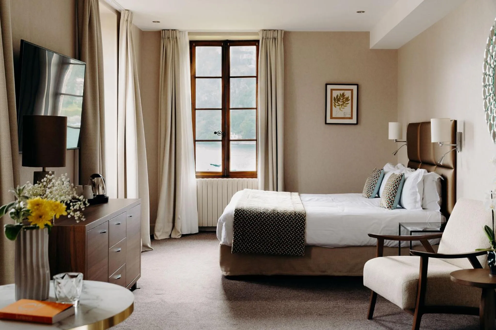 Photo of the whole room, Bed in Hotel Le Cottage Bise