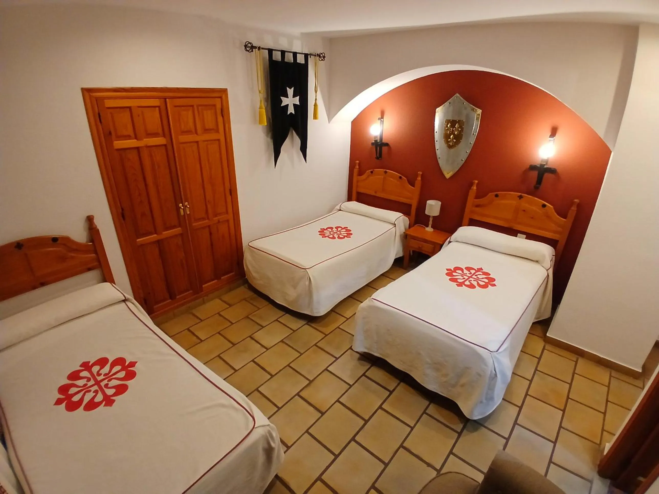 Bed in Hotel Rural Hospedería de los Calatravos