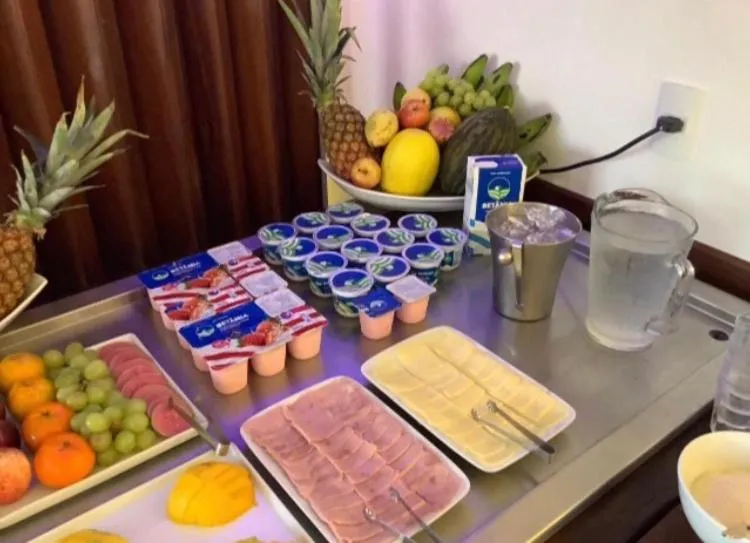 Restaurant/places to eat in Gold Flat Cabo Branco