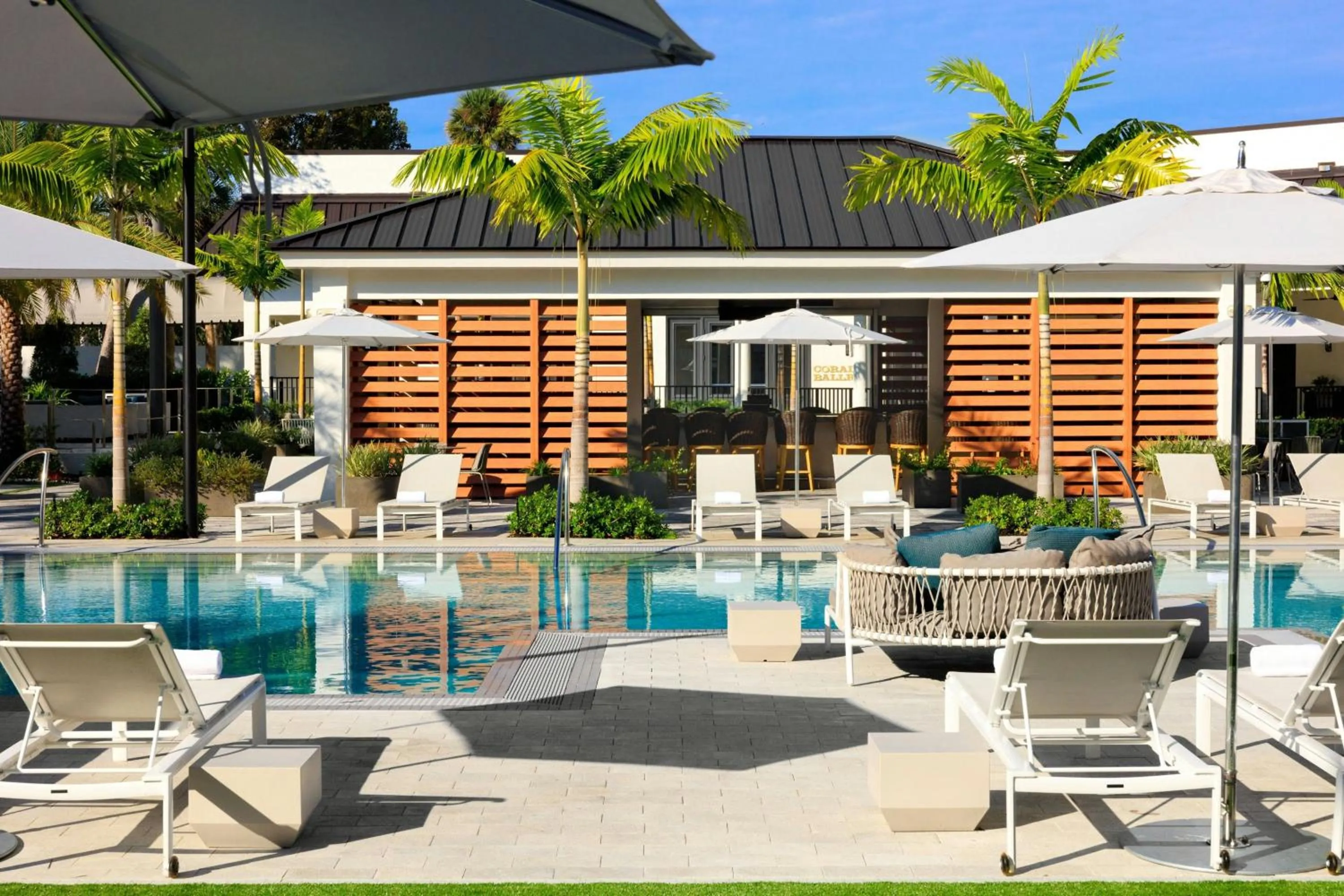 Swimming pool in Renaissance Boca Raton Hotel