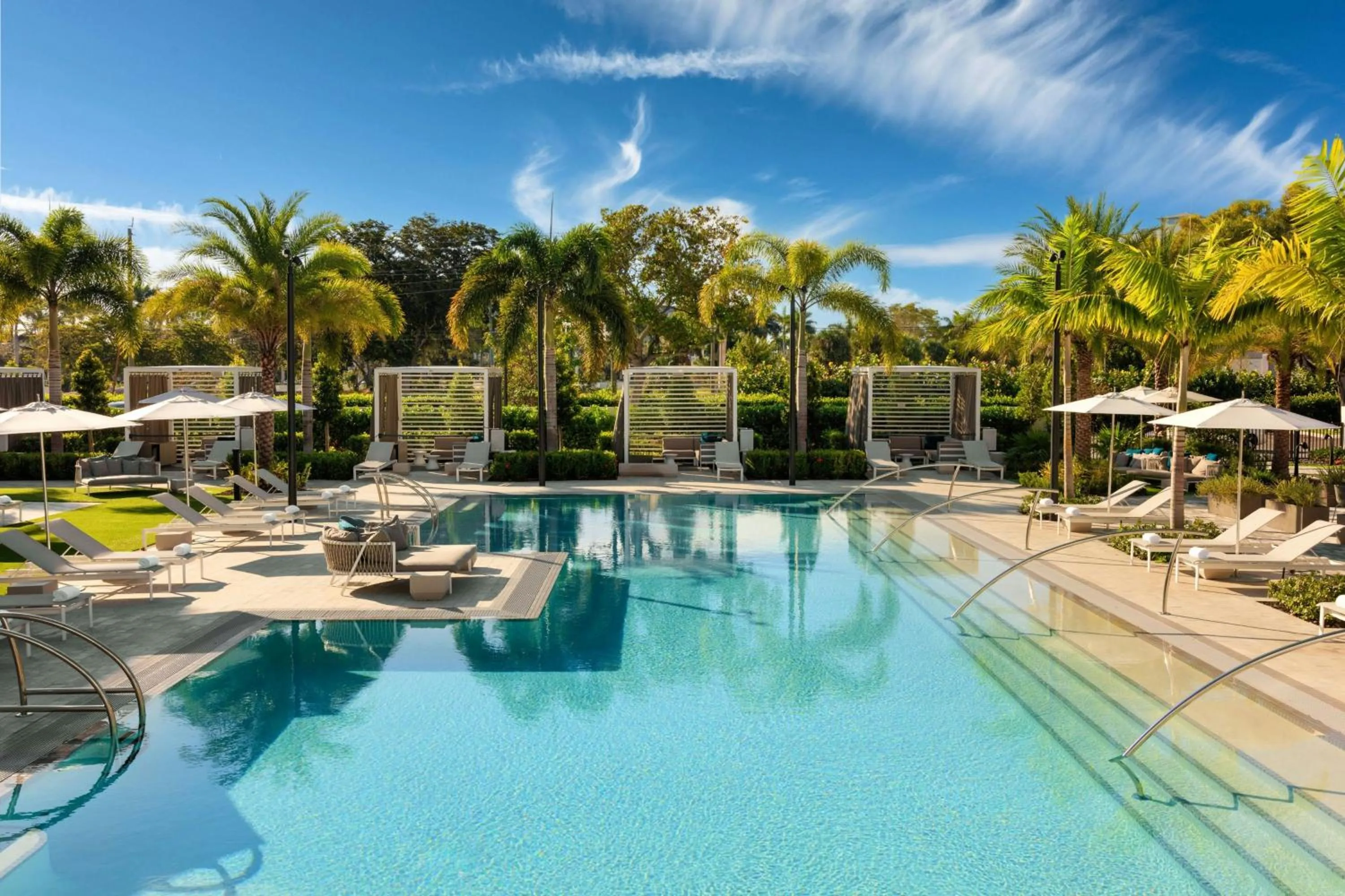 Swimming pool in Renaissance Boca Raton Hotel