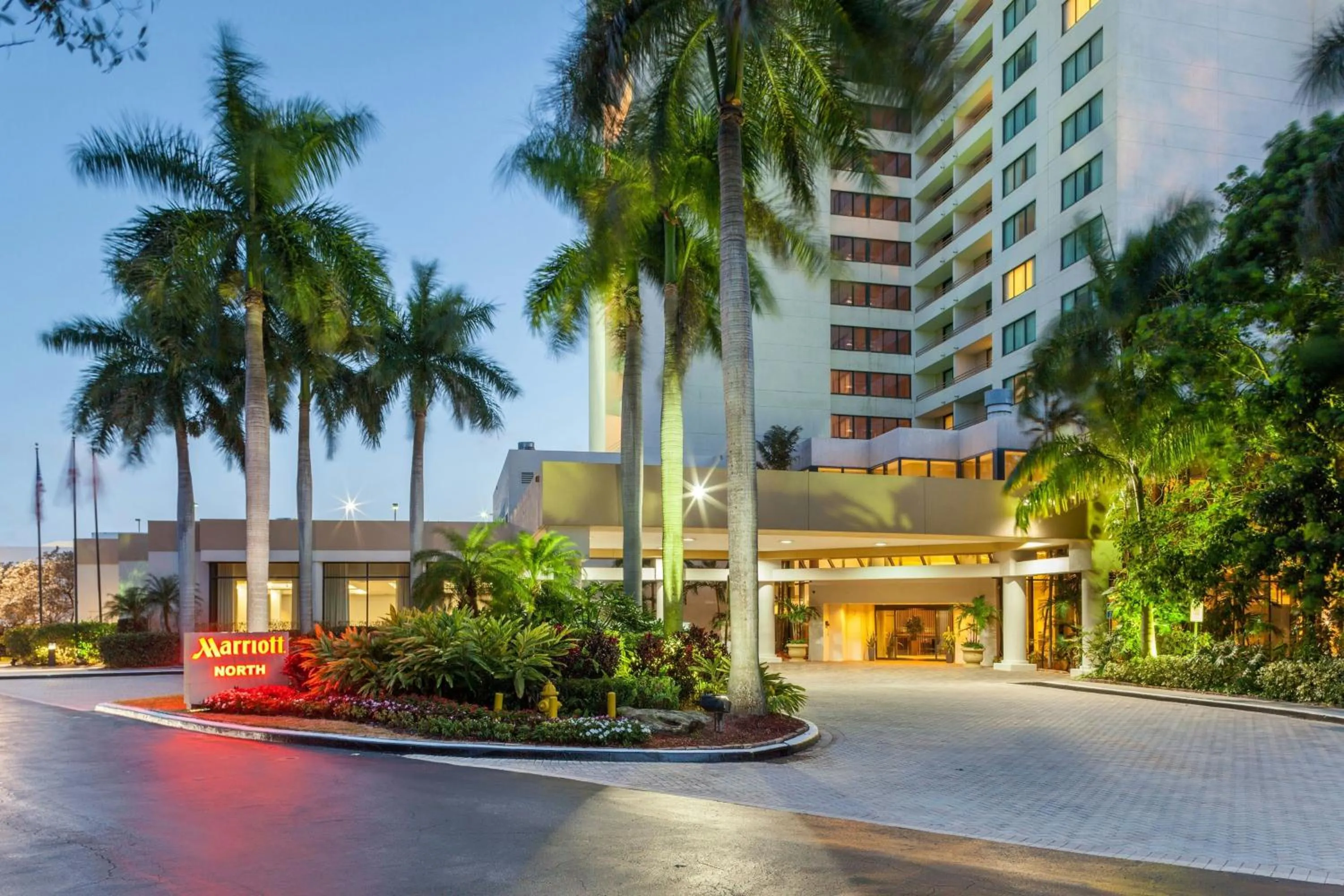 Property building in Fort Lauderdale Marriott North