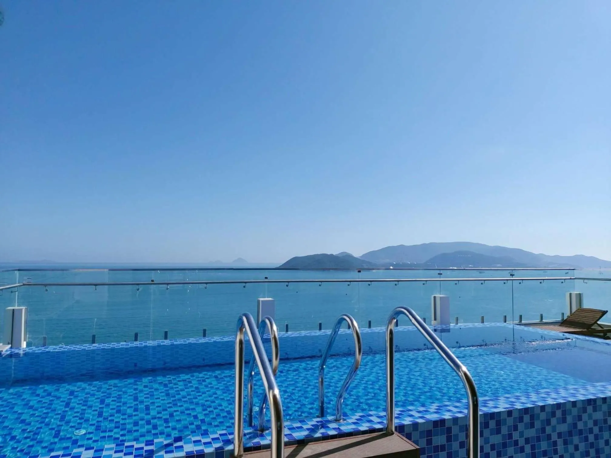 Swimming pool in Sun Kiss Hotel