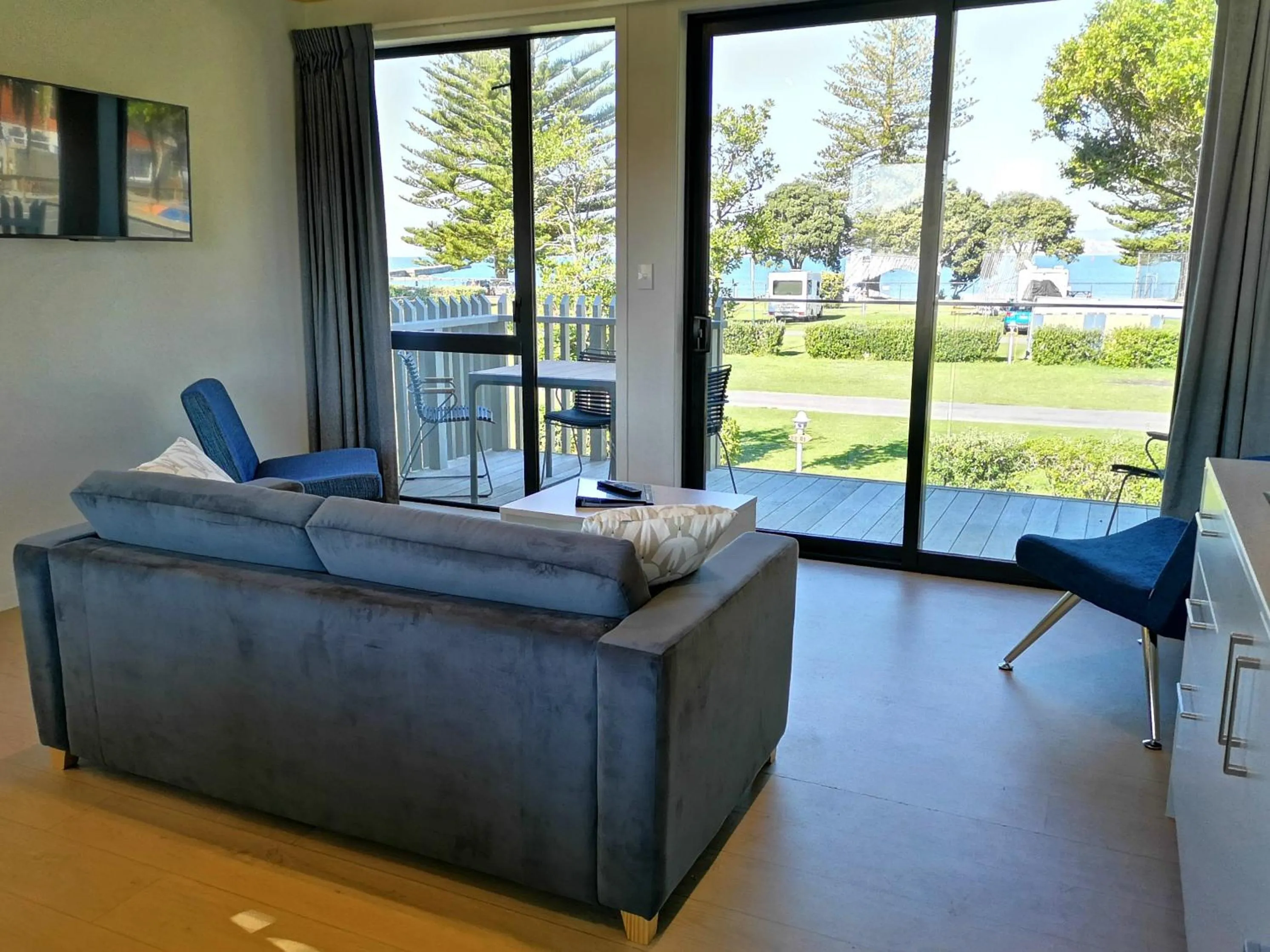 Living room in Waikanae Beach Ocean View Apartments