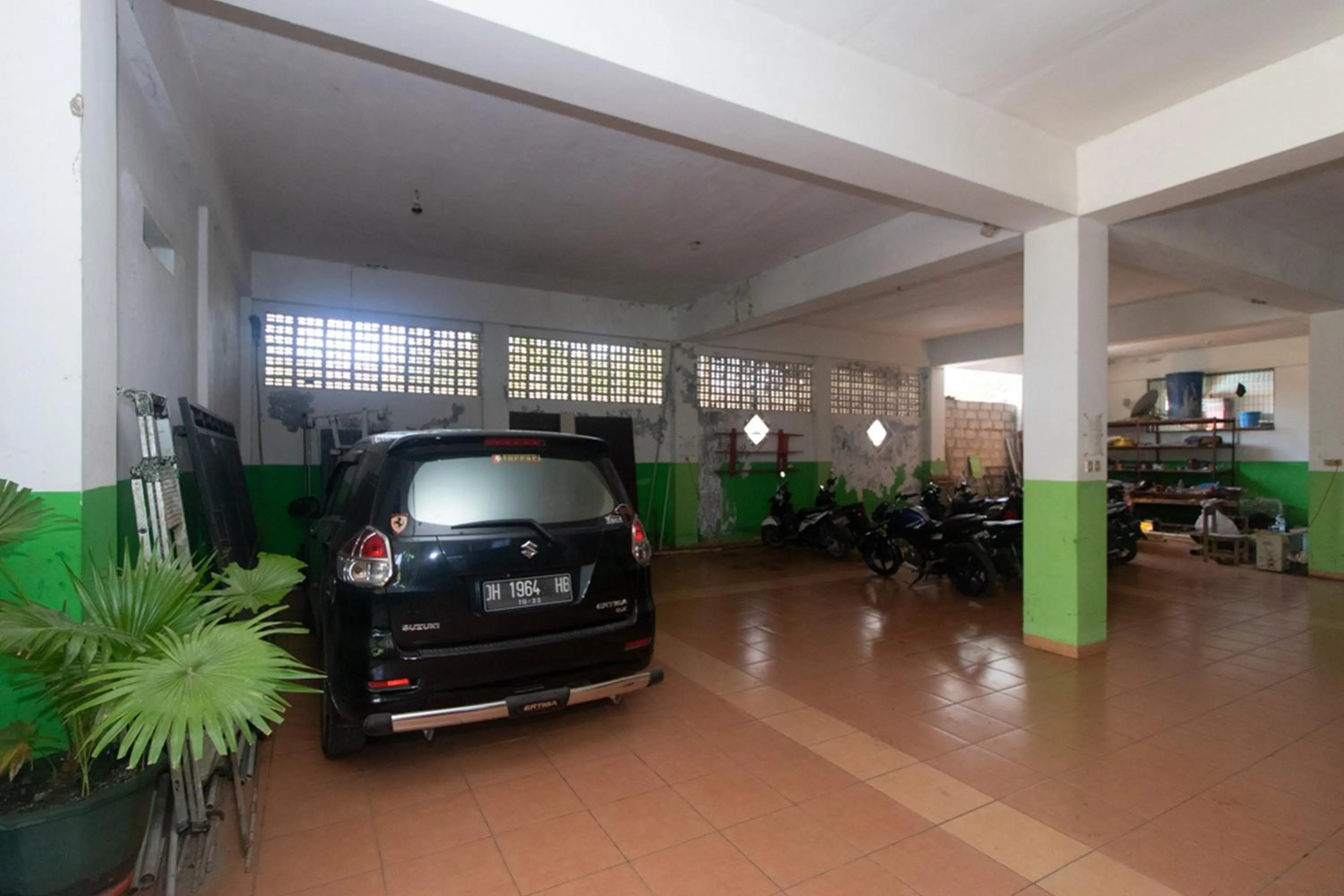 Facade/entrance in RedDoorz @ Frans Seda Kupang