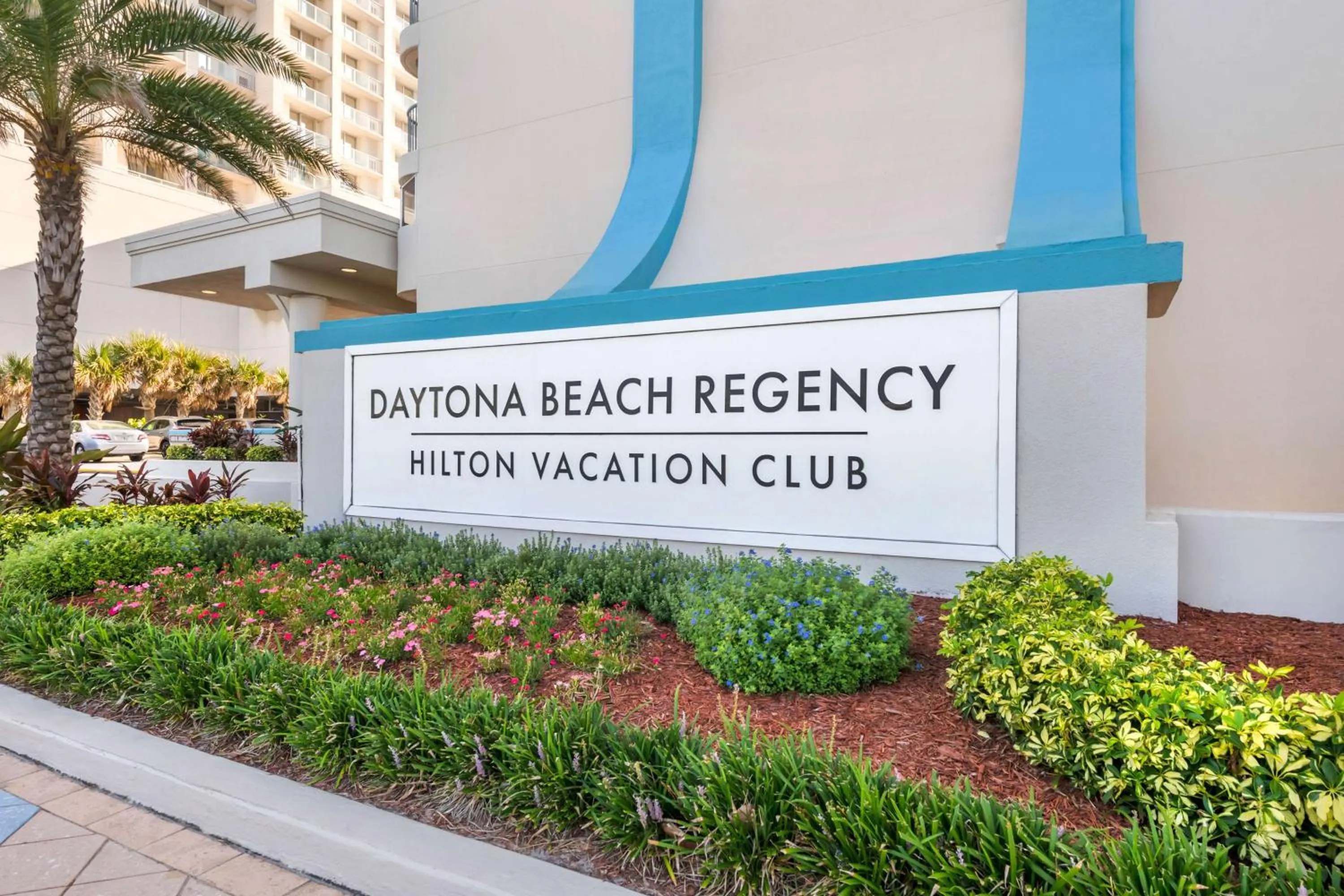 Property building in Hilton Vacation Club Daytona Beach Regency