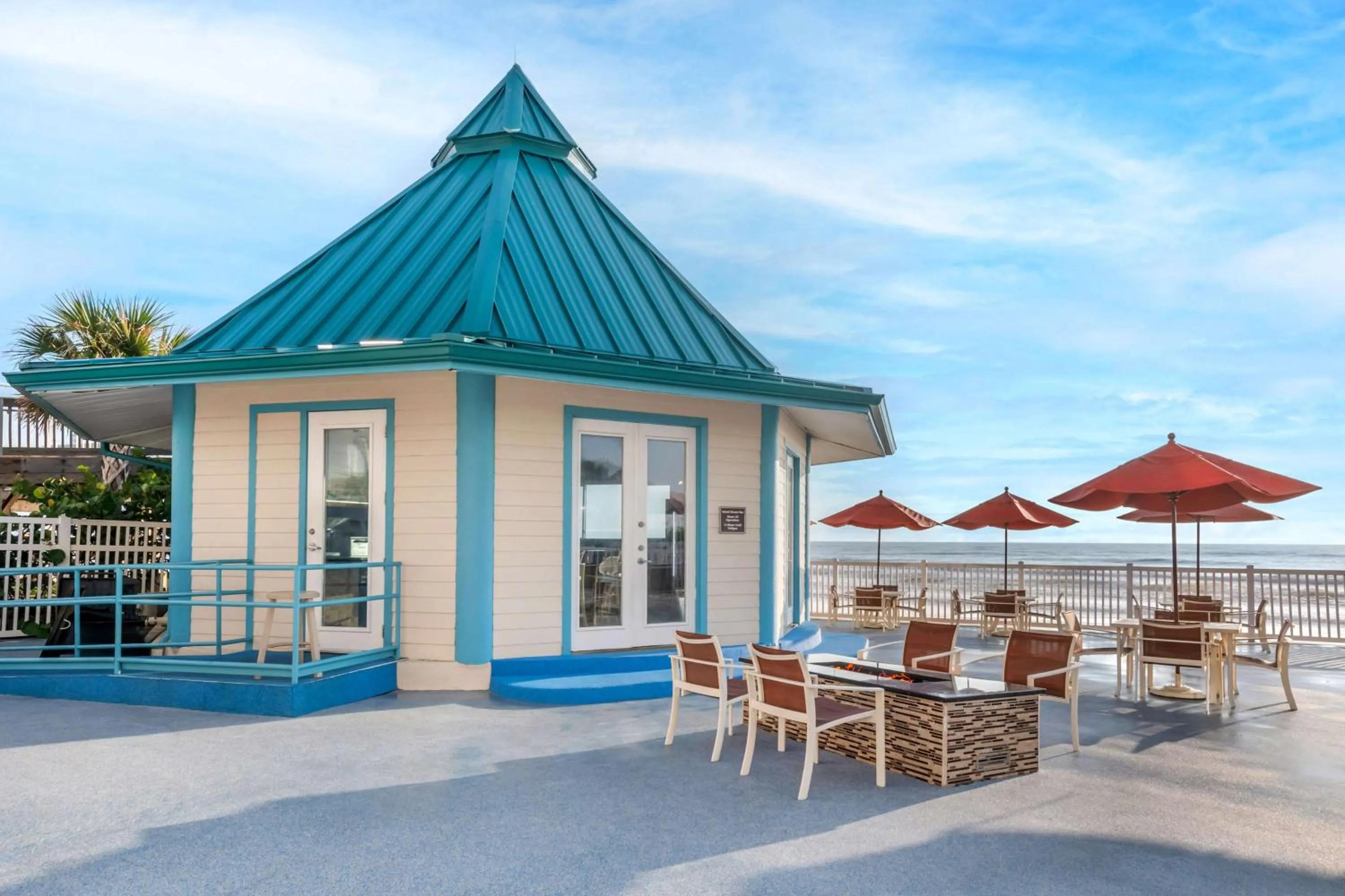 Lounge or bar in Hilton Vacation Club Daytona Beach Regency
