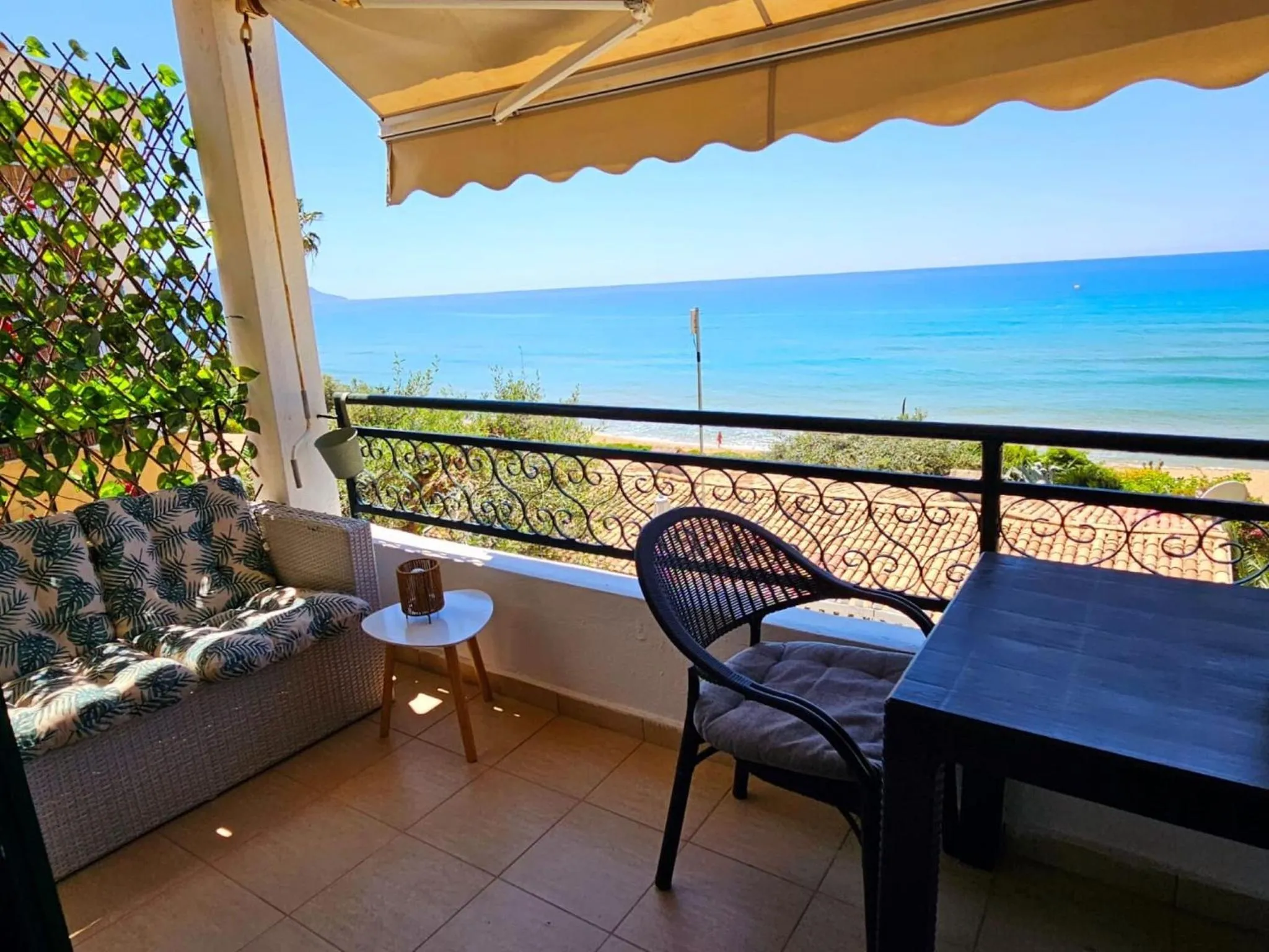 Balcony/Terrace in Corfu Glyfada Menigos Resort 23