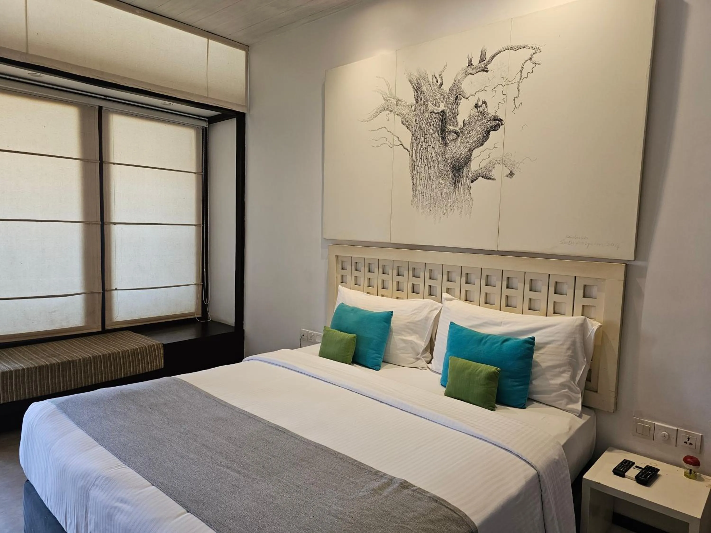 Bedroom, Bed in Blue Breeze